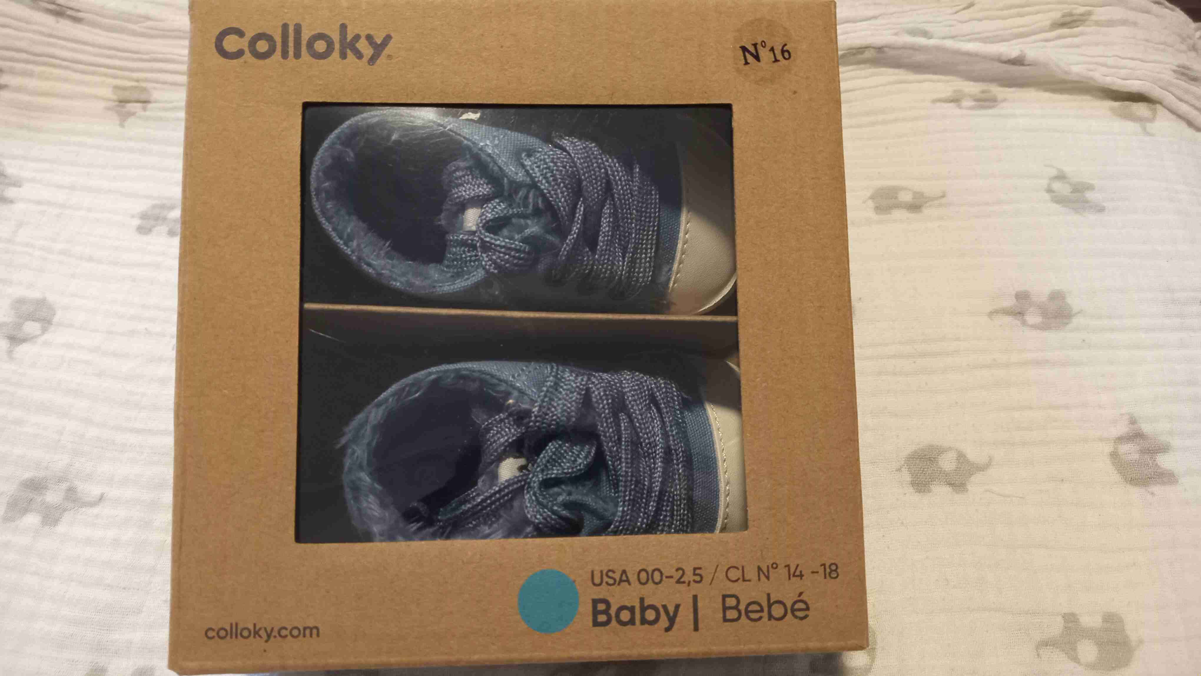 Zapato de bebé azul con cohetes - miniatura 4