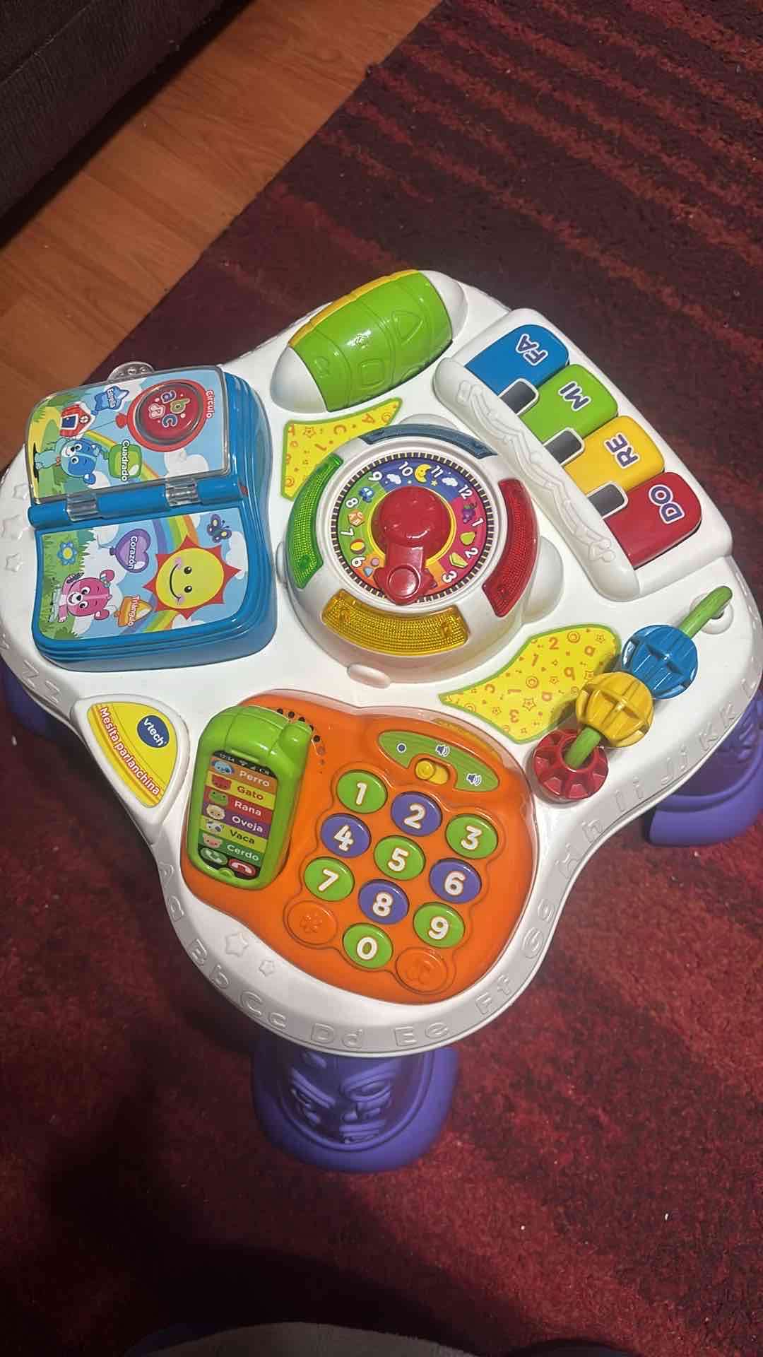 Mesa de actividades para niños - miniatura 2