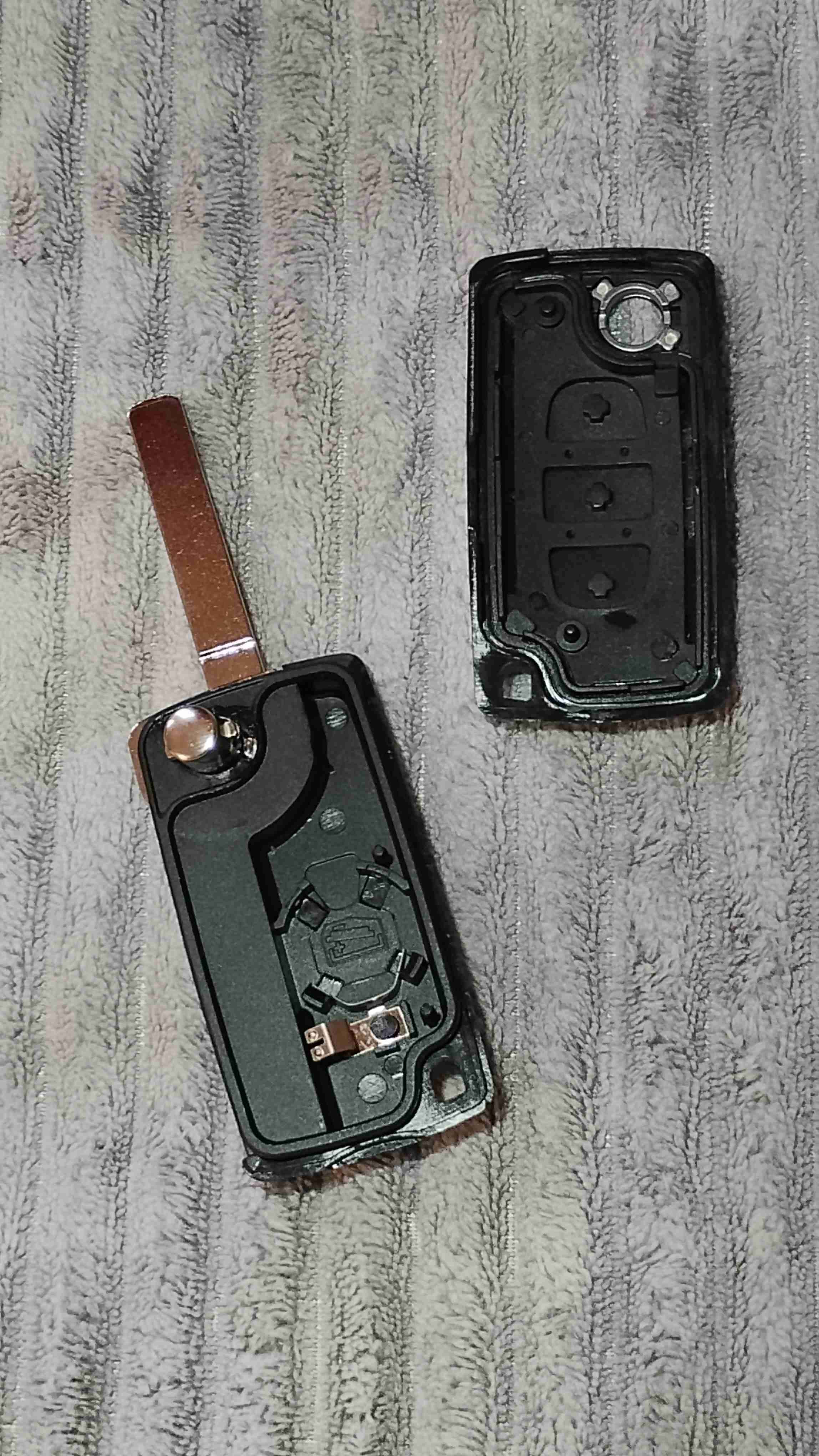 Carcasa Peugeot 3 botones - 1