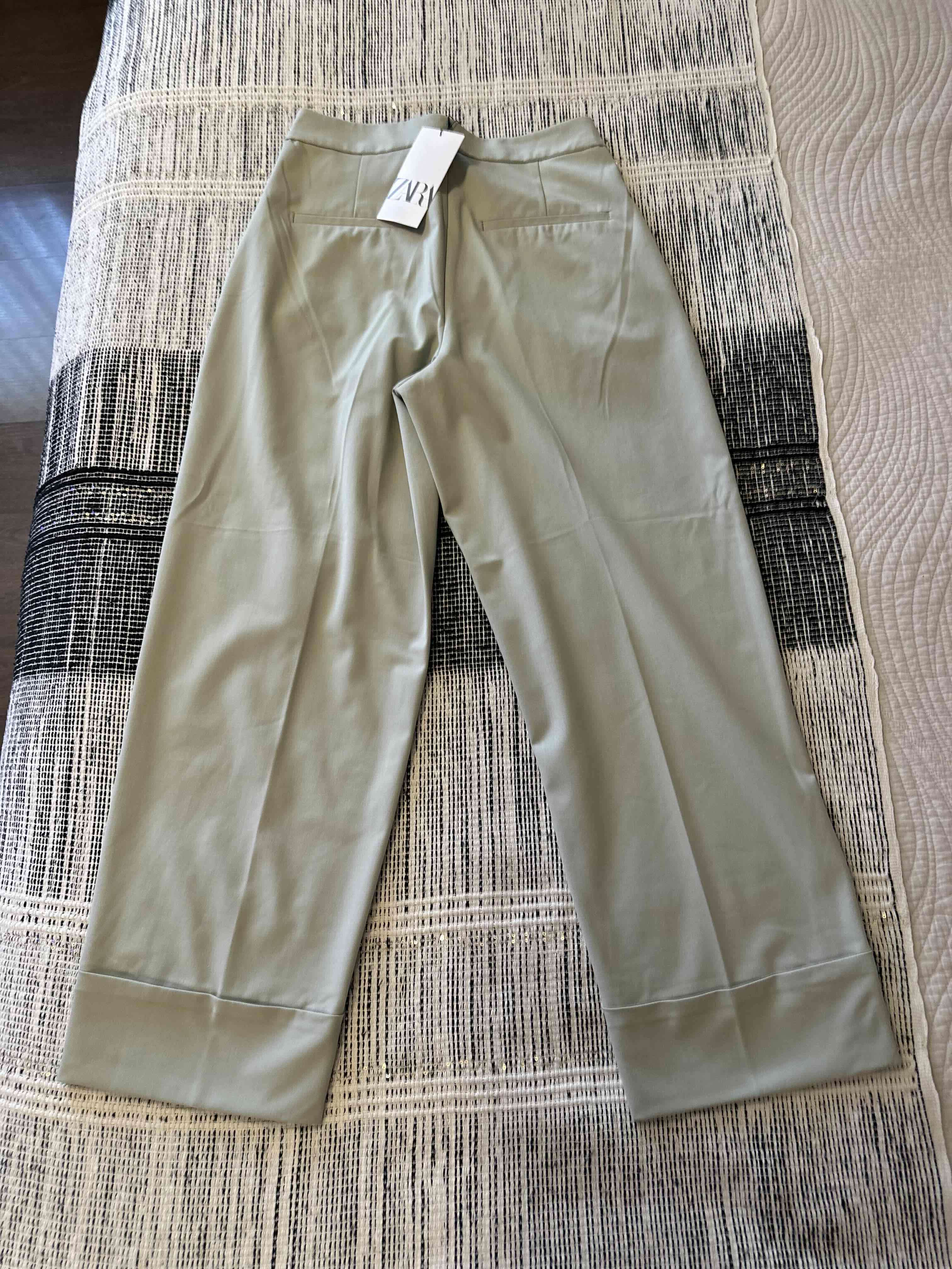 Pantalón Zara verde clarito elegantes - miniatura 2