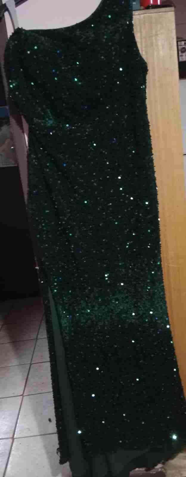 Vestido de gala verde brillante - miniatura 2