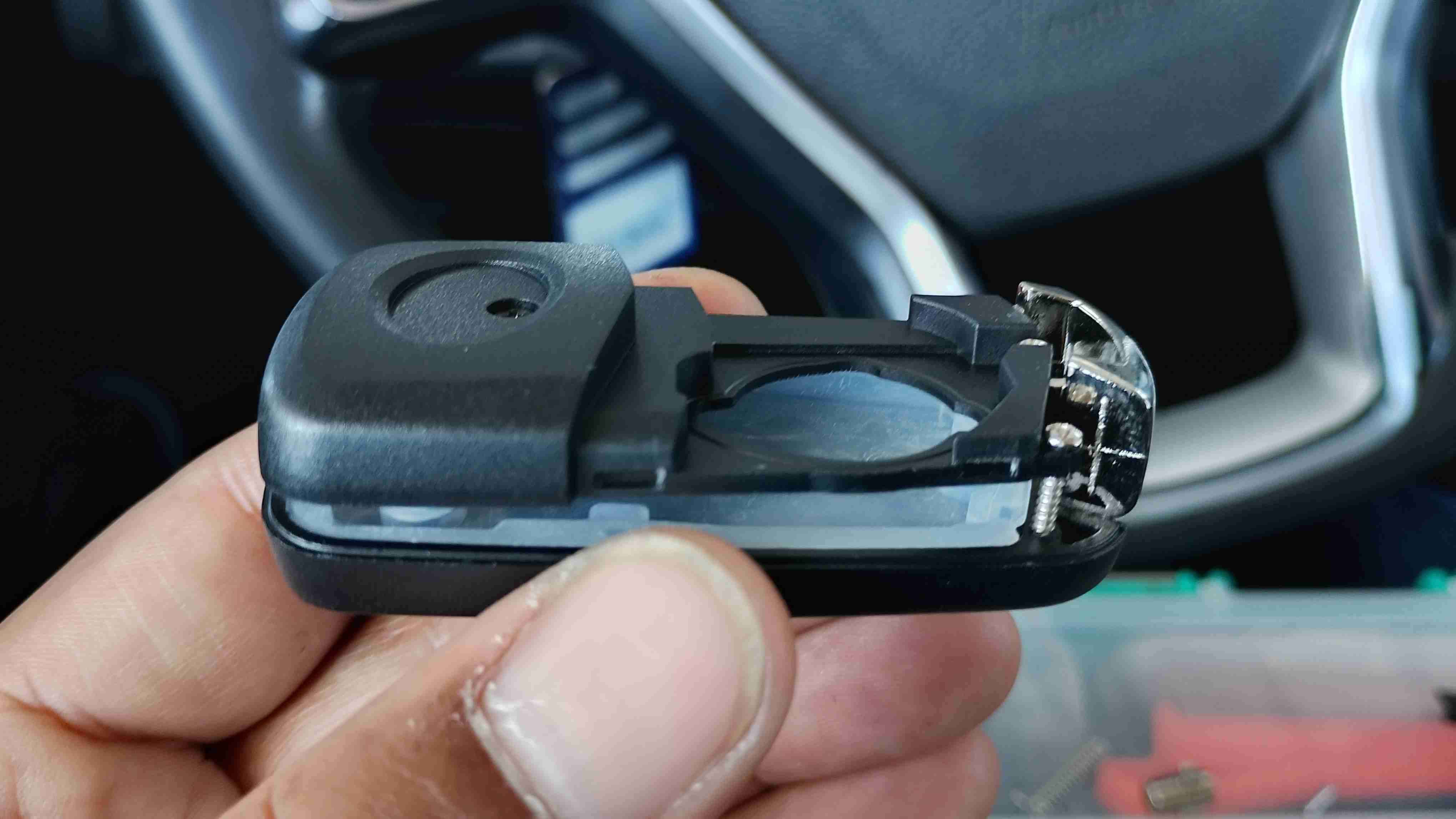 Carcasa tipo navaja GWM - 4