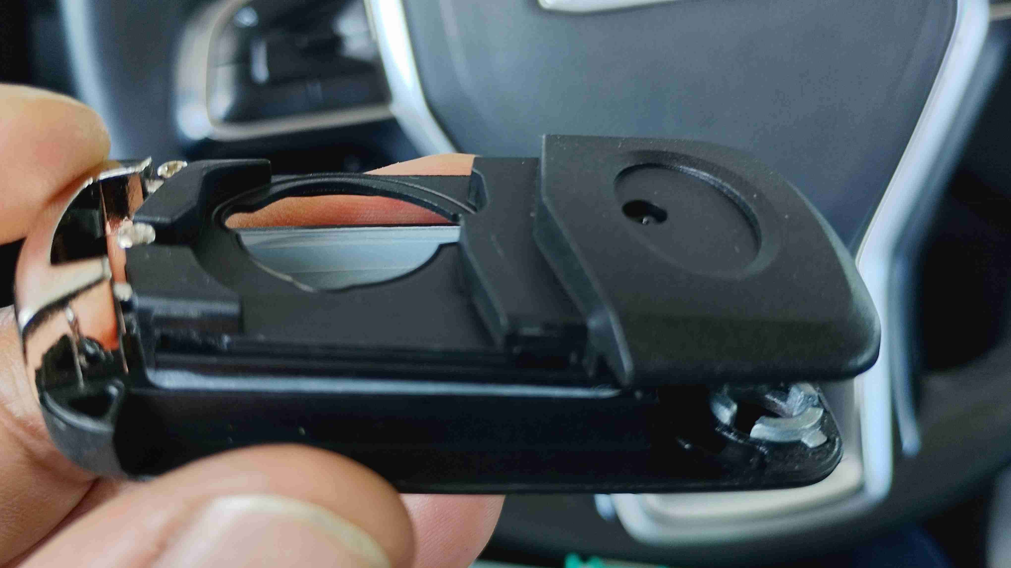 Carcasa tipo navaja GWM - 6