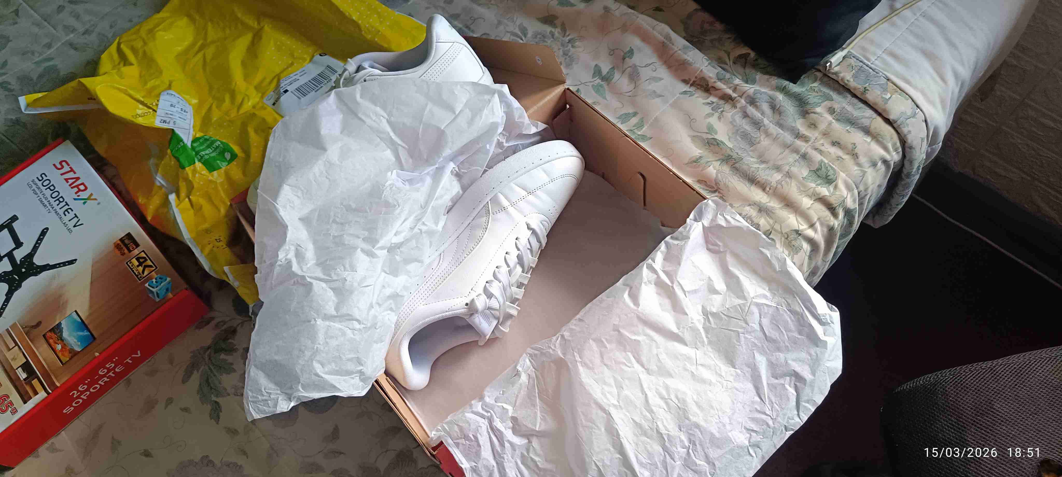 Zapatillas blancas PUMA Clasic Court talla 42 27cm - miniatura 3