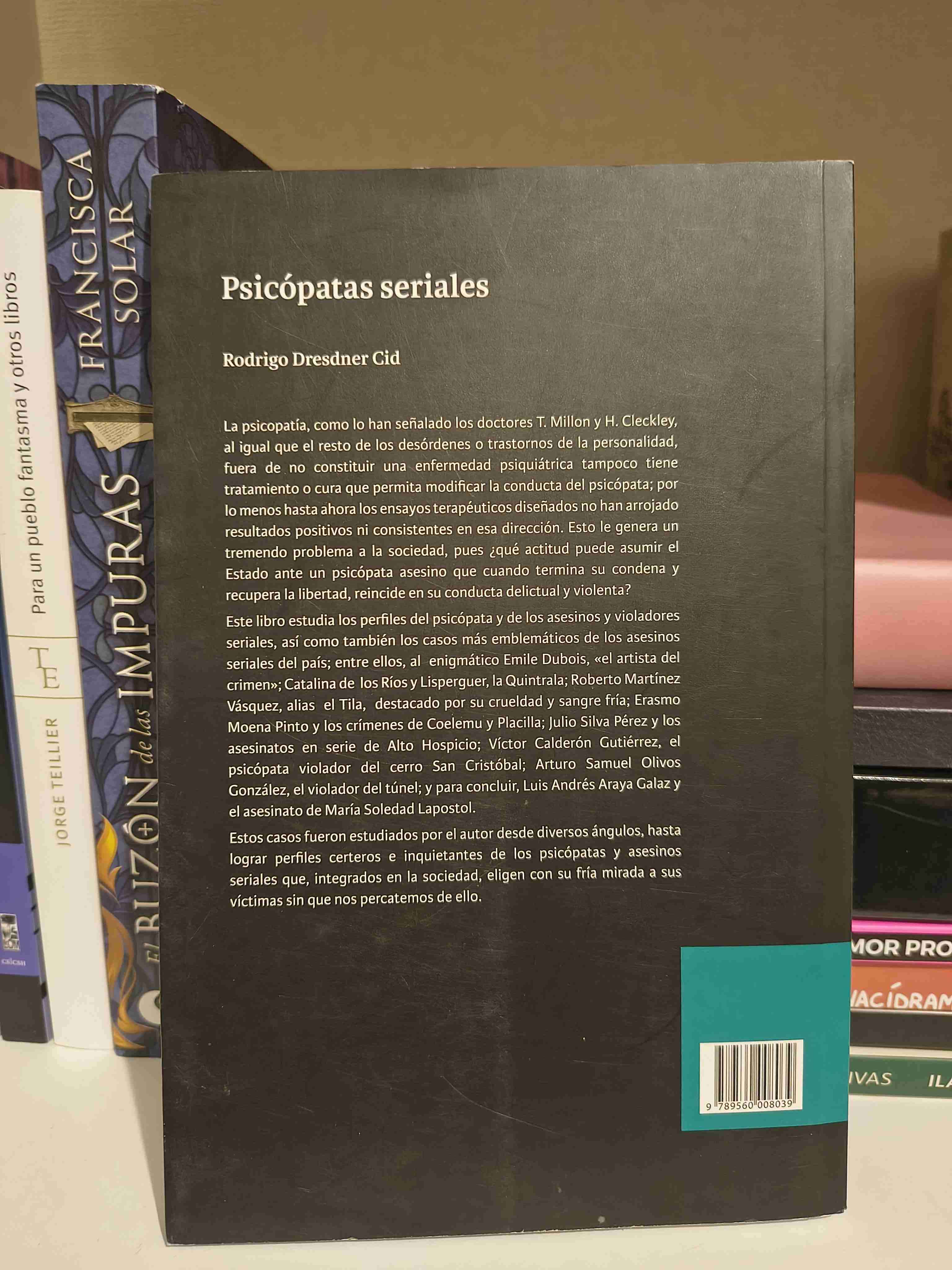 Libro Psicópatas Seriales de Rodrigo Dresdner Cid - 2
