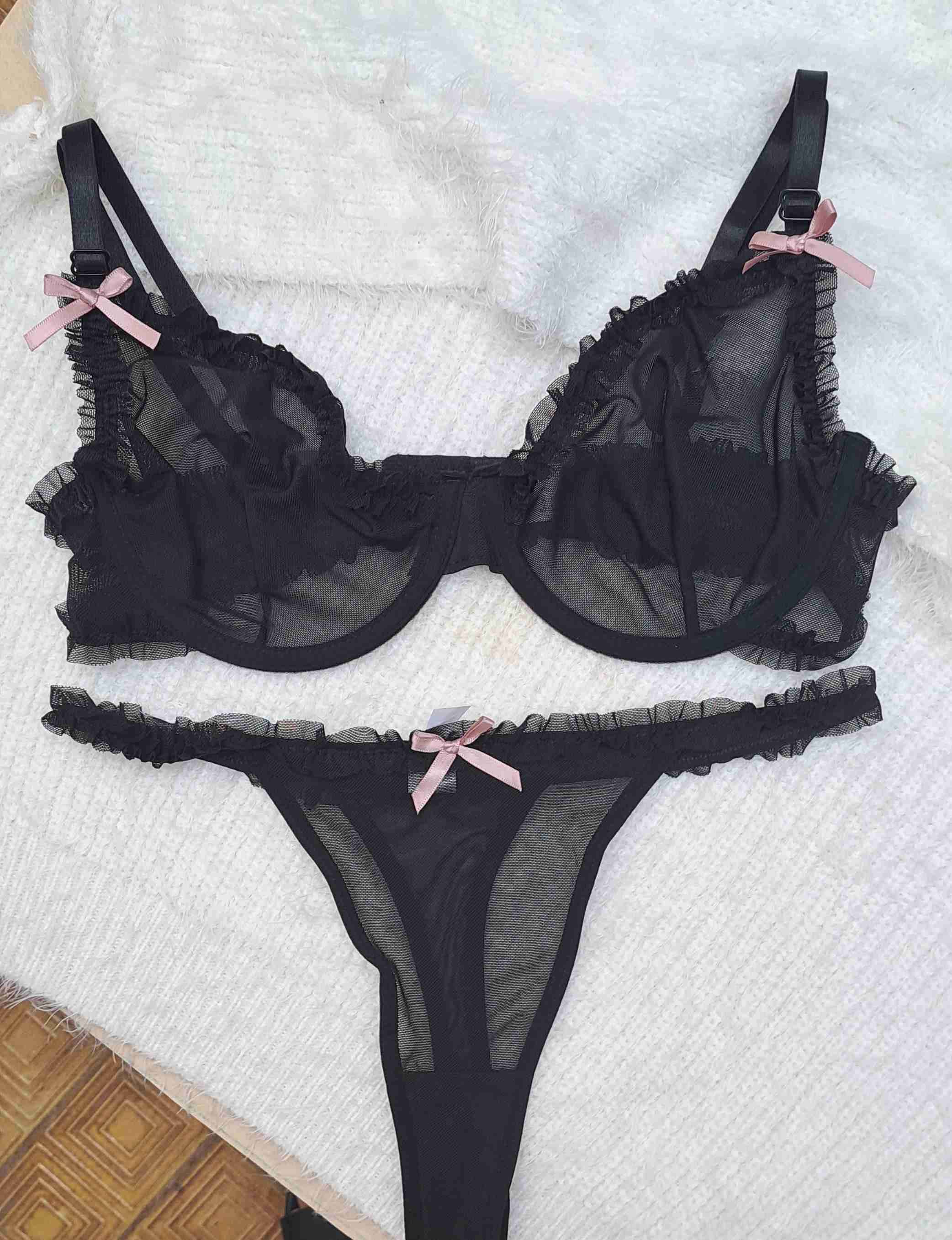 Conjunto lencería negro con encaje - 1