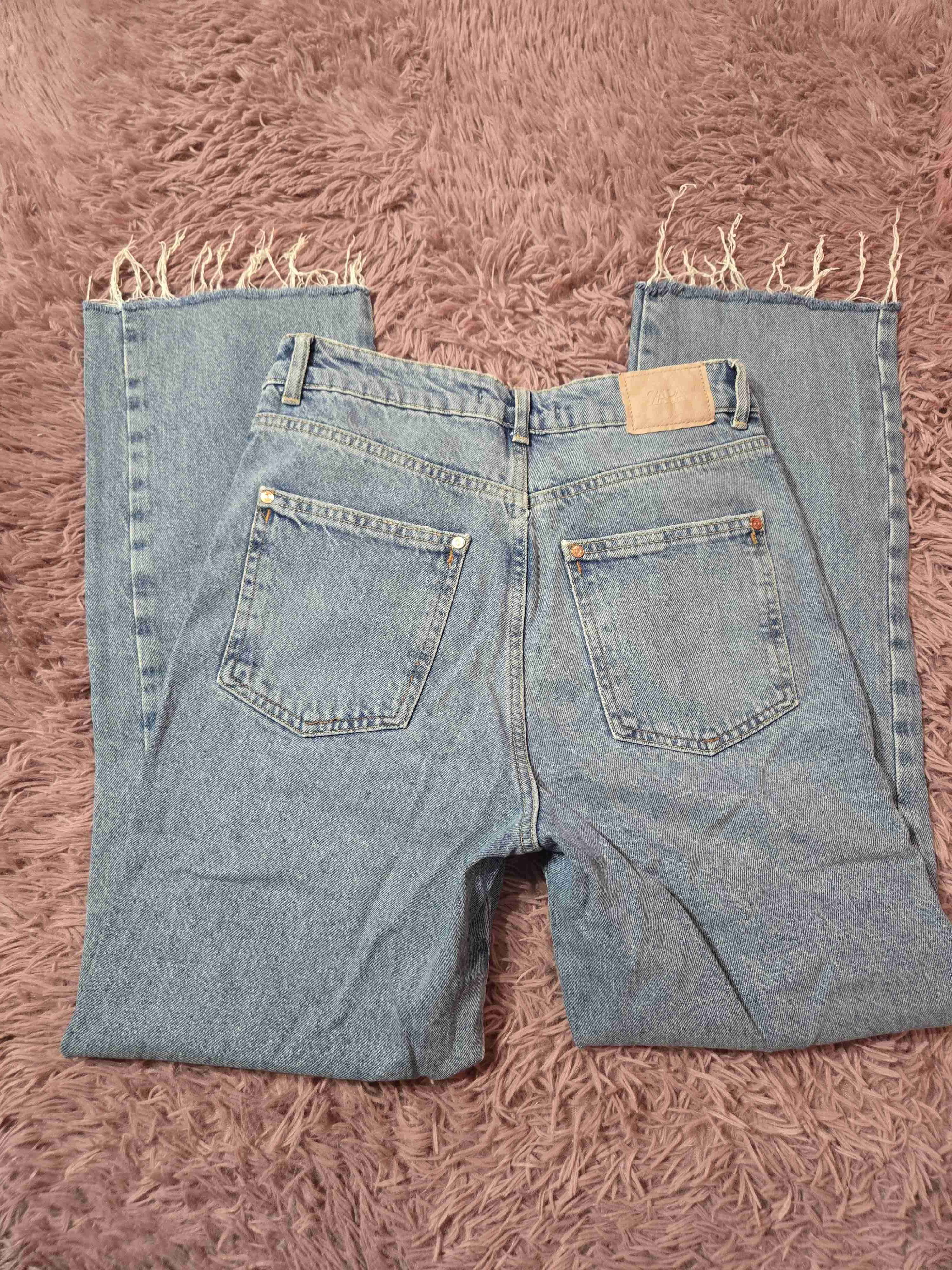 Jeans azul rasgados - 2