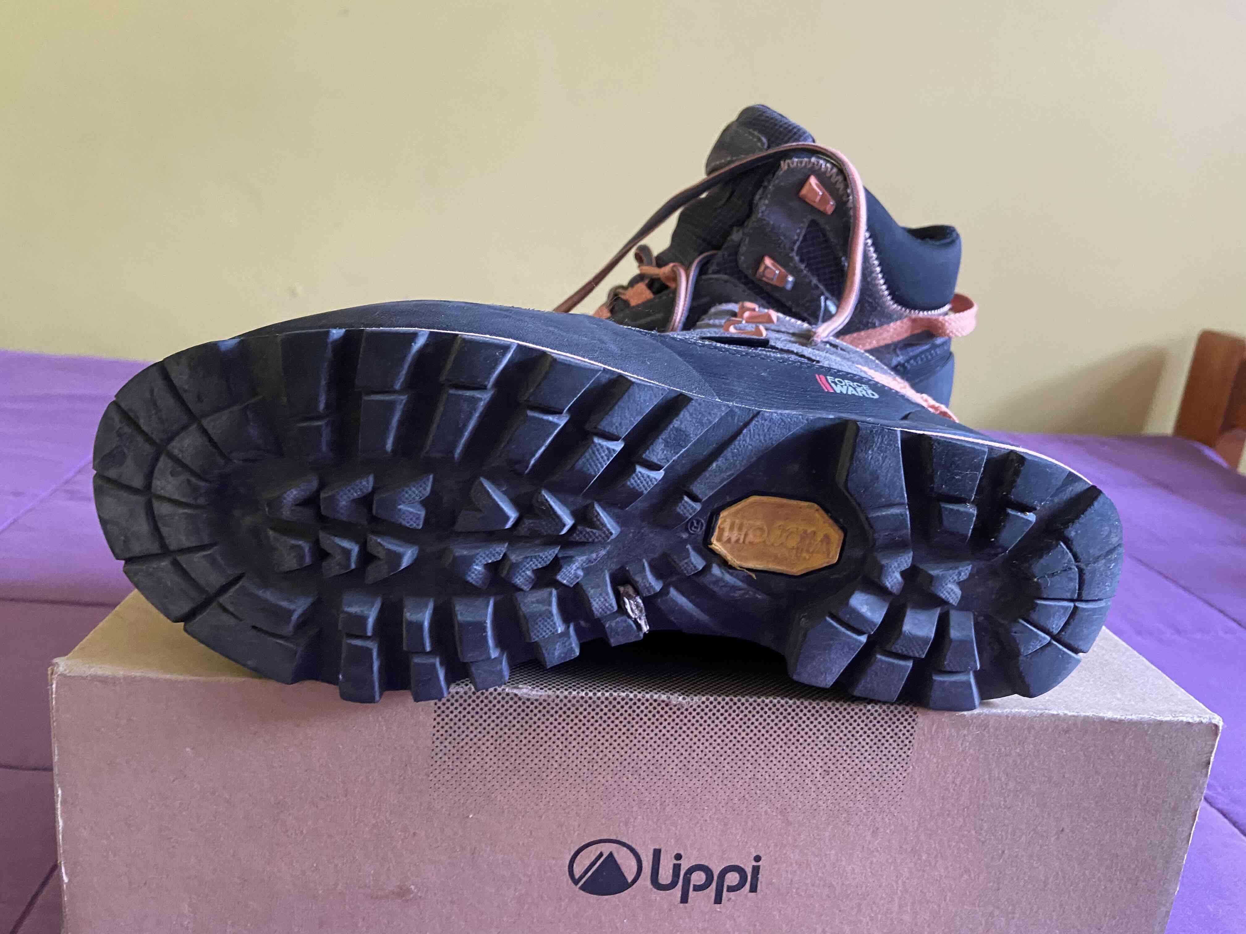 Zapatillas grises marca Lippi  número 39 - miniatura 4