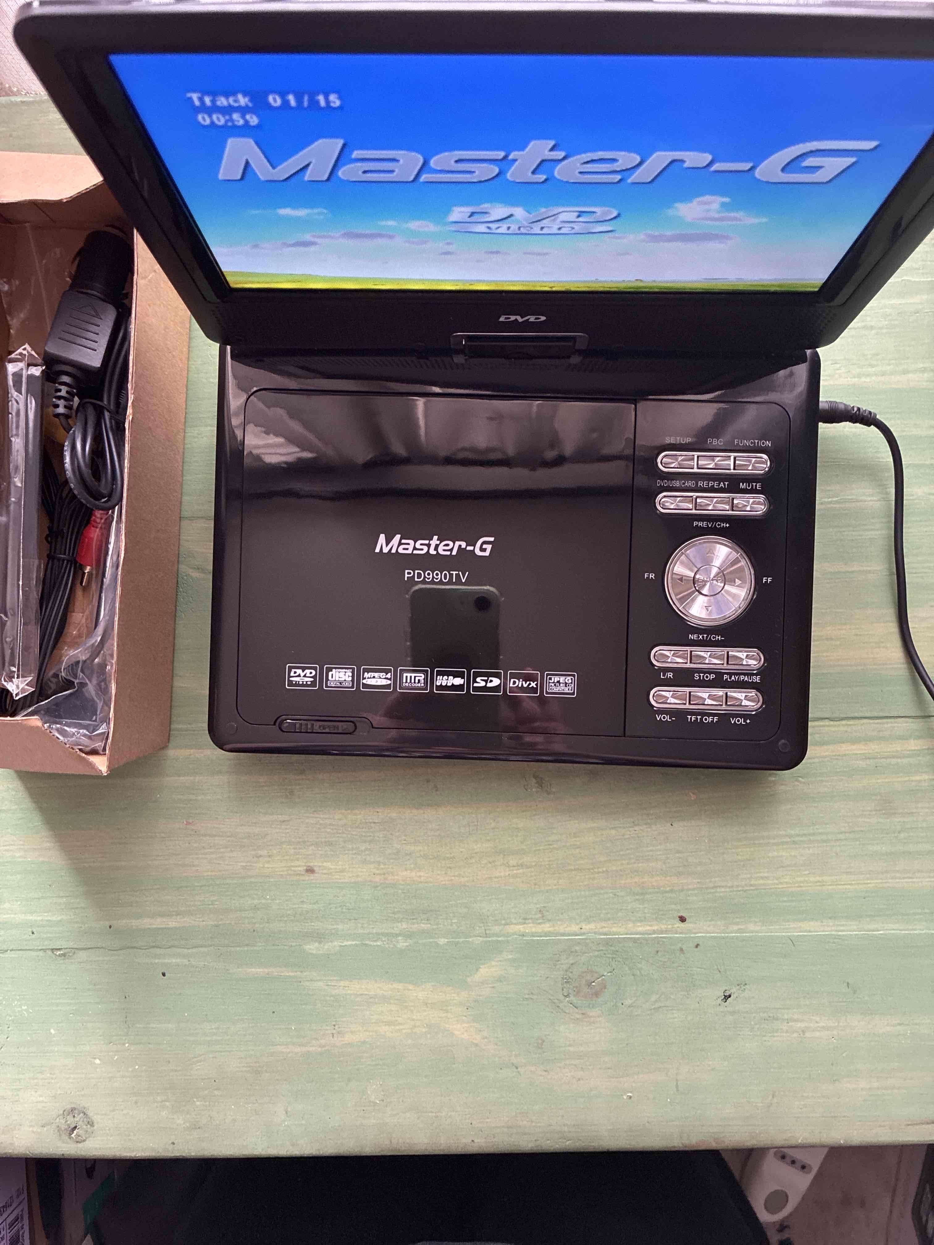 Reproductor de DVD portátil Master-G - 2