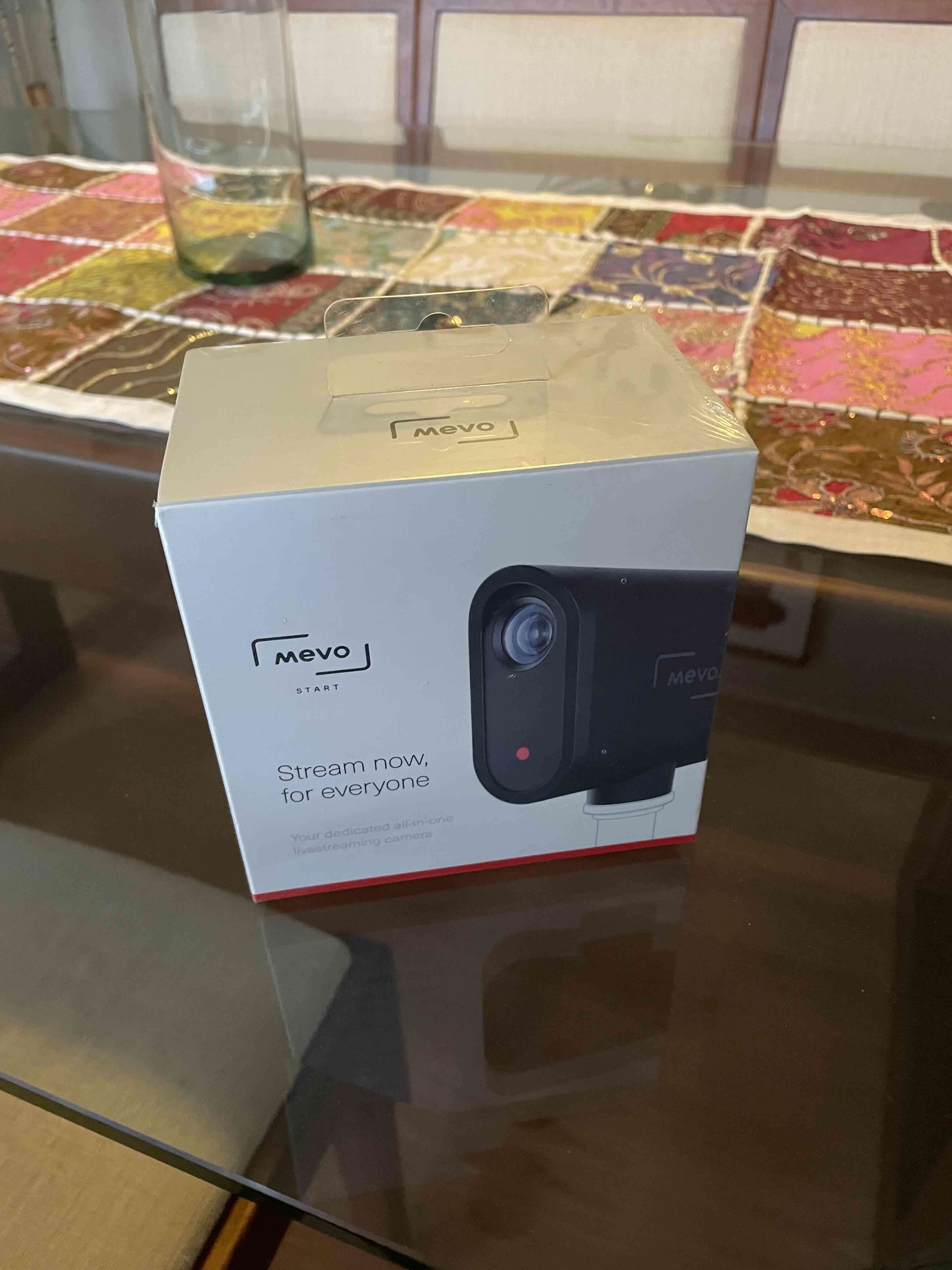 Cámara de transmisión Mevo Start - 1