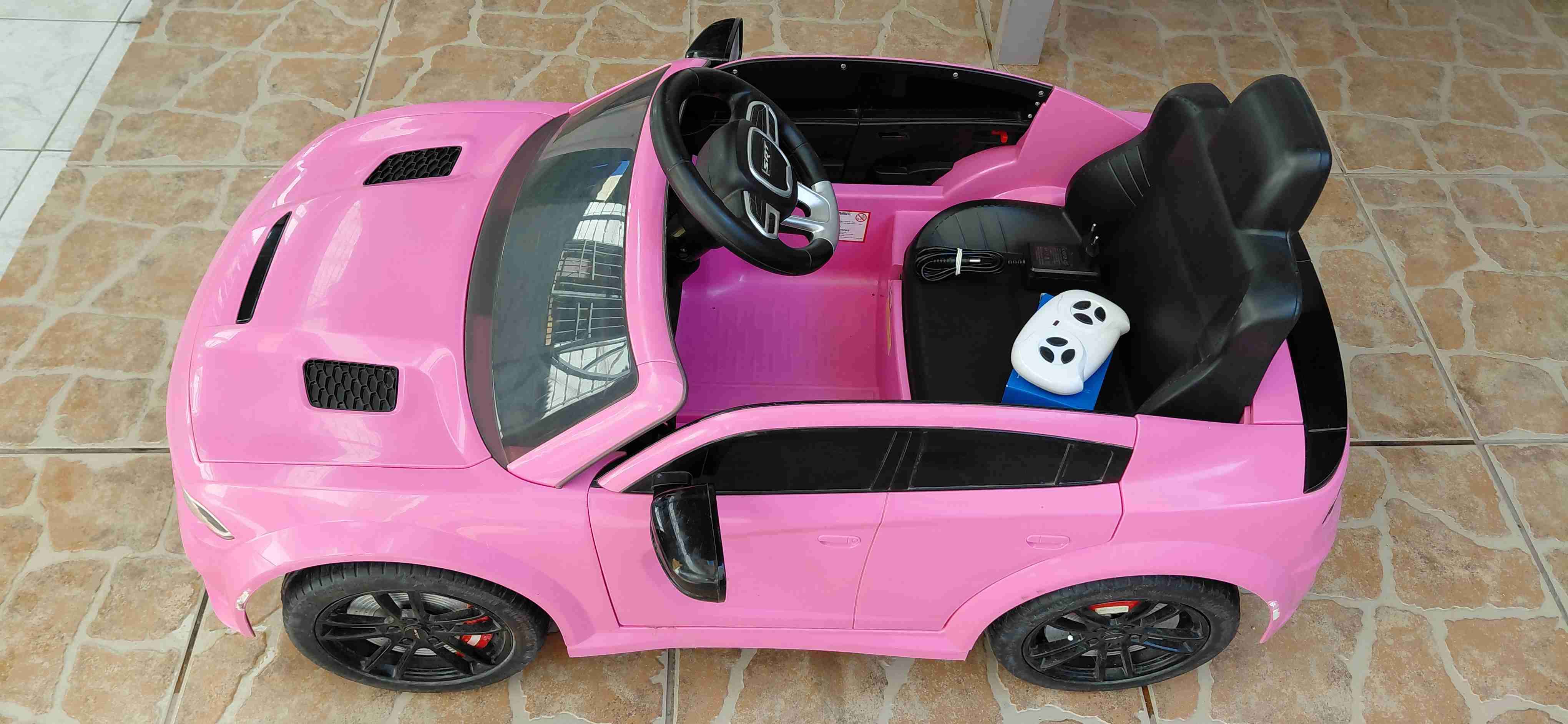 Auto eléctrico para niños - miniatura 4