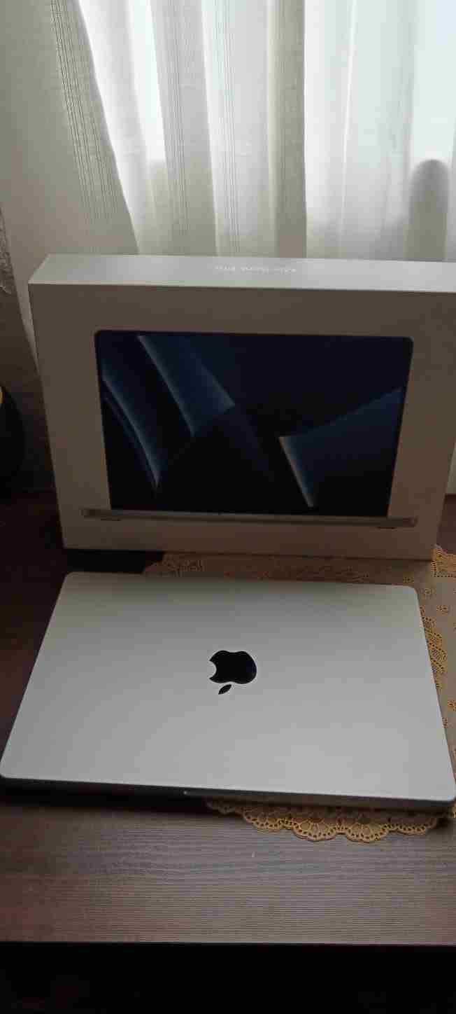Macbook pro 14 M2 pro - 2