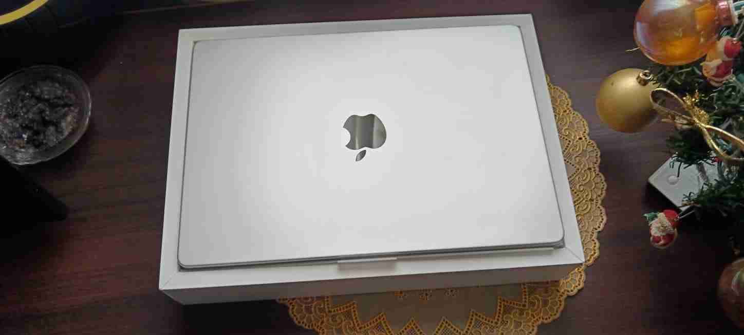 Macbook pro 14 M2 pro - 4