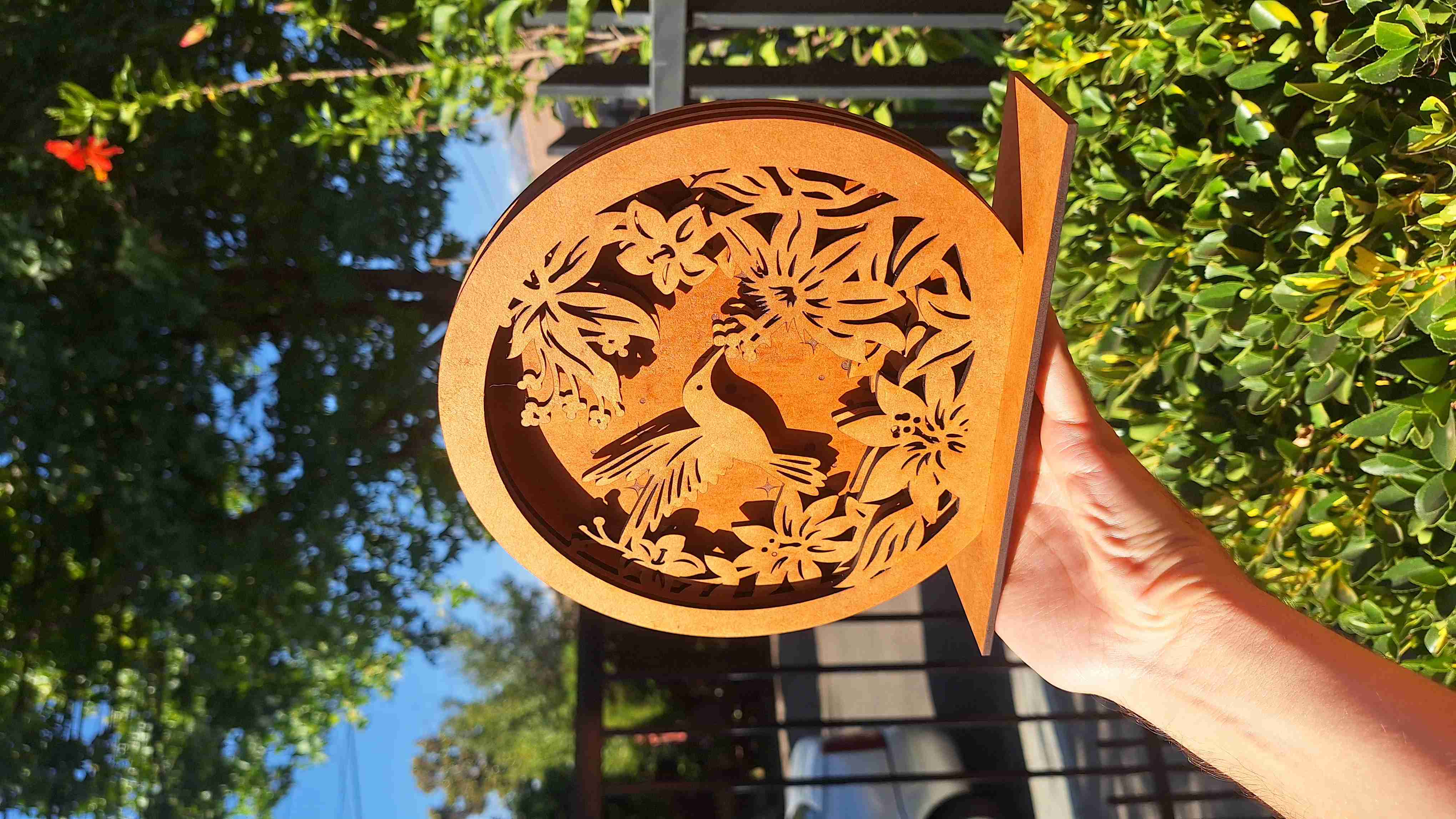 Escultura decorativa de colibrí - 1