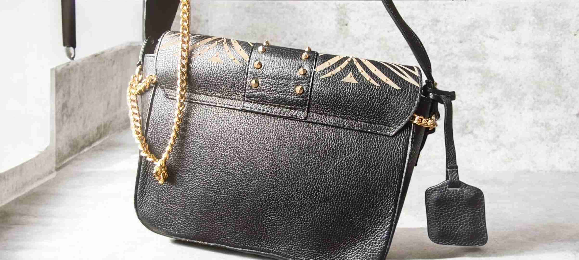 Cartera negra decorativa - 3