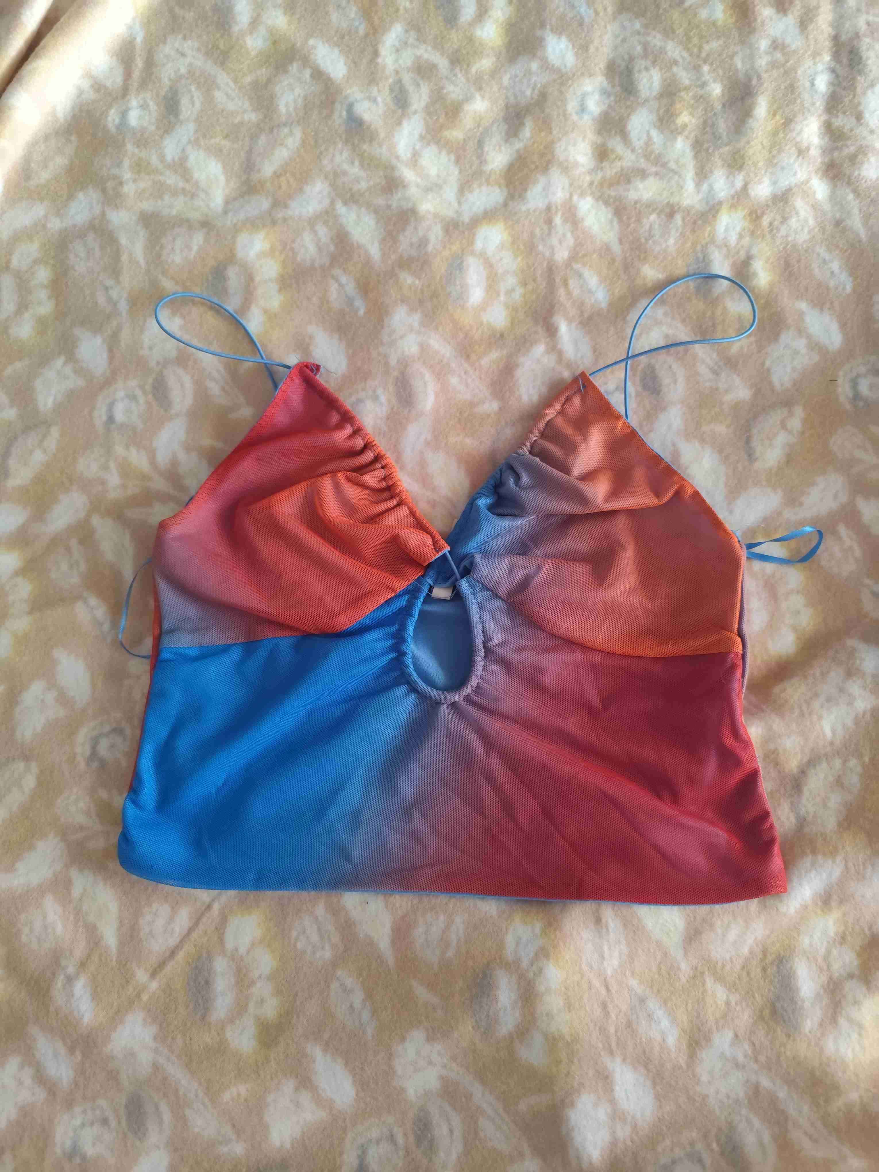 Top multicolor con tirantes