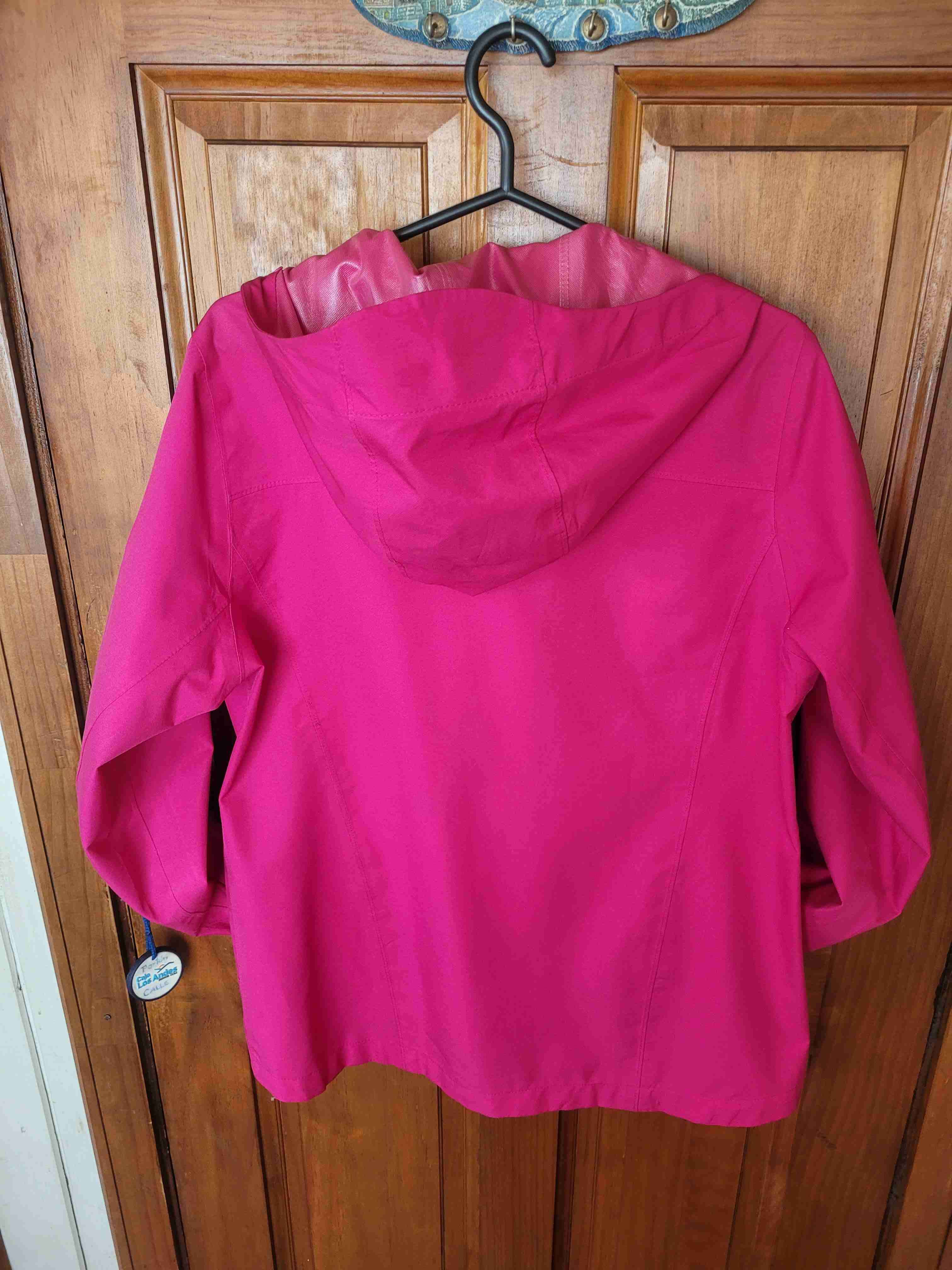 Chaqueta liviana fucsia - miniatura 6