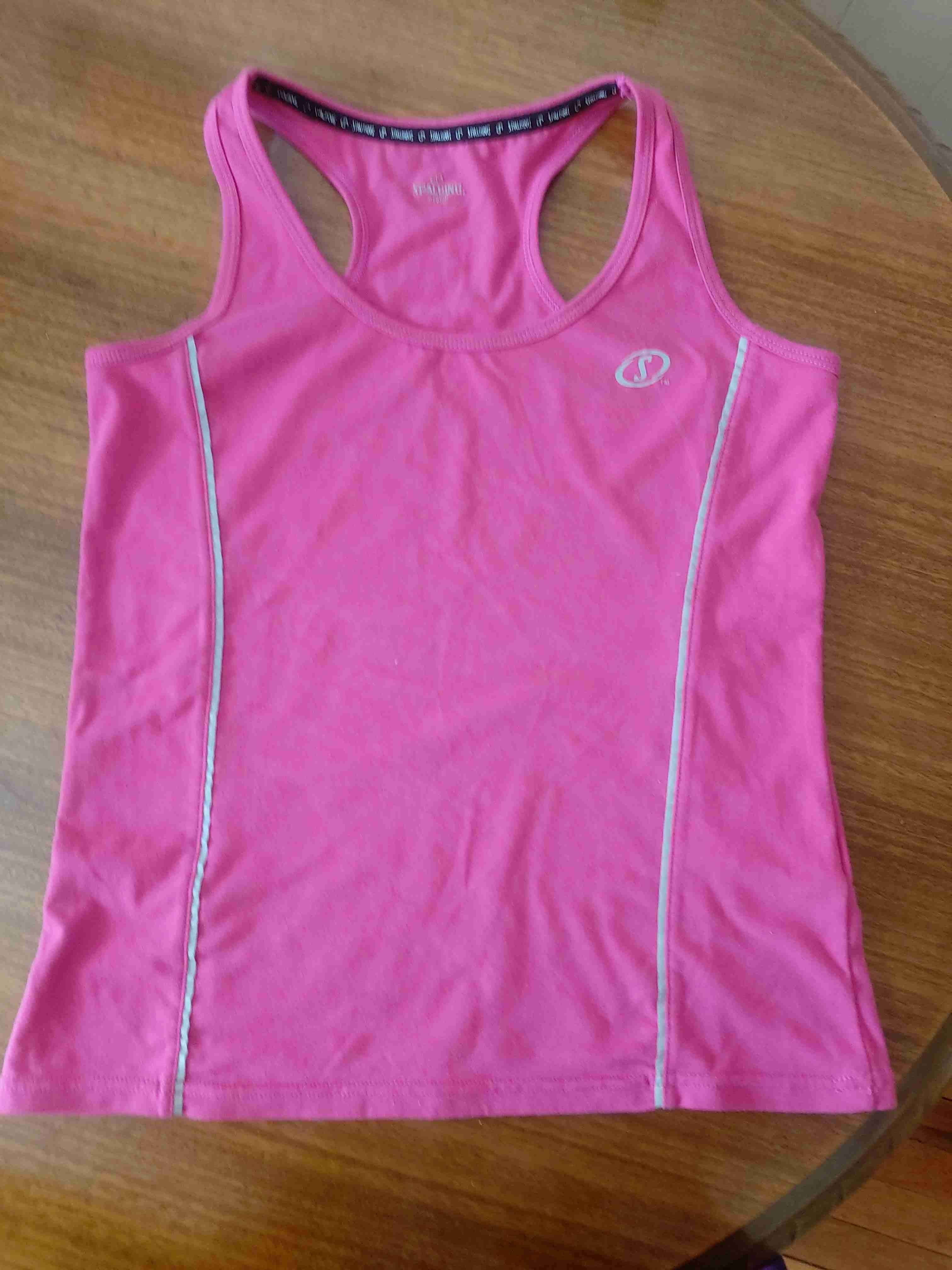 Polera deportiva rosa sin mangas - 1