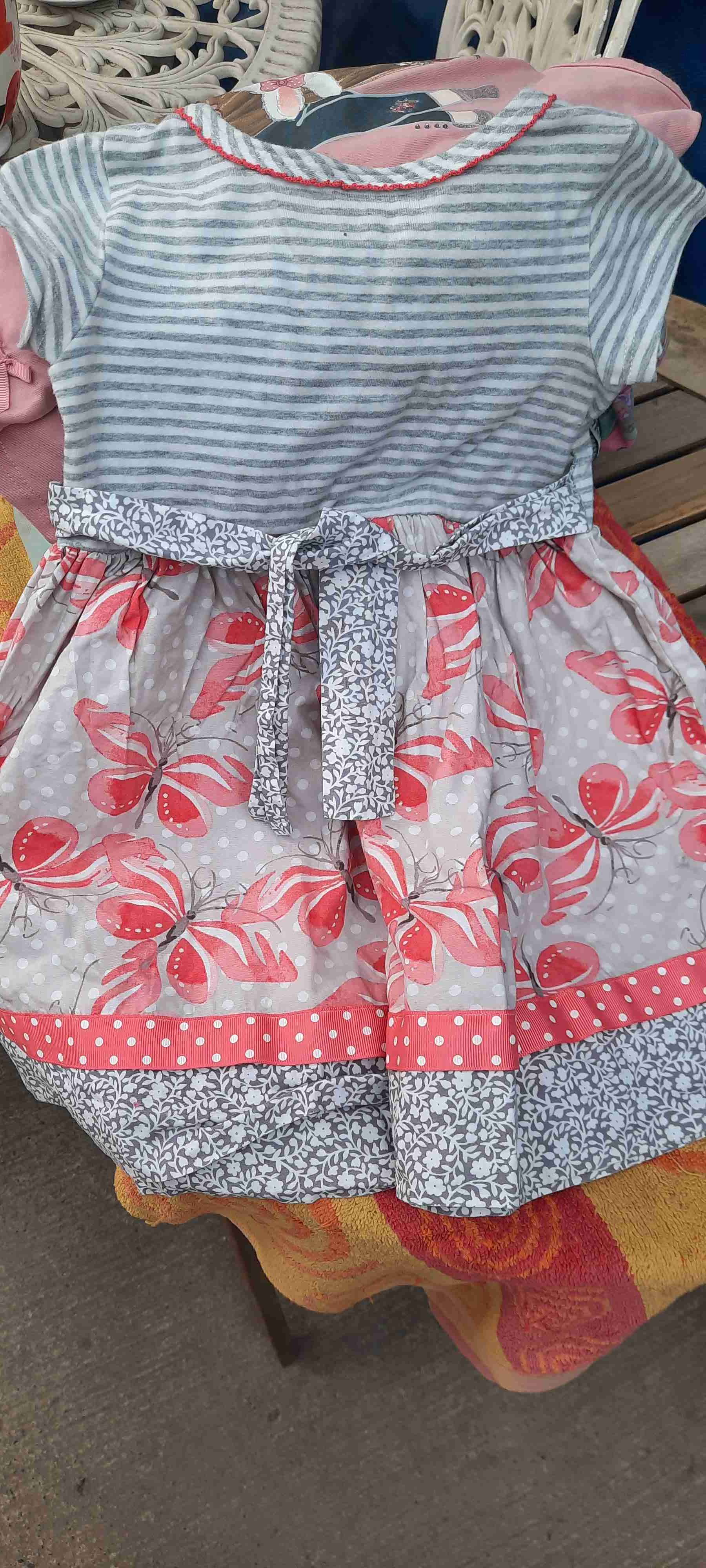 Vestido infantil a rayas y flores - 2