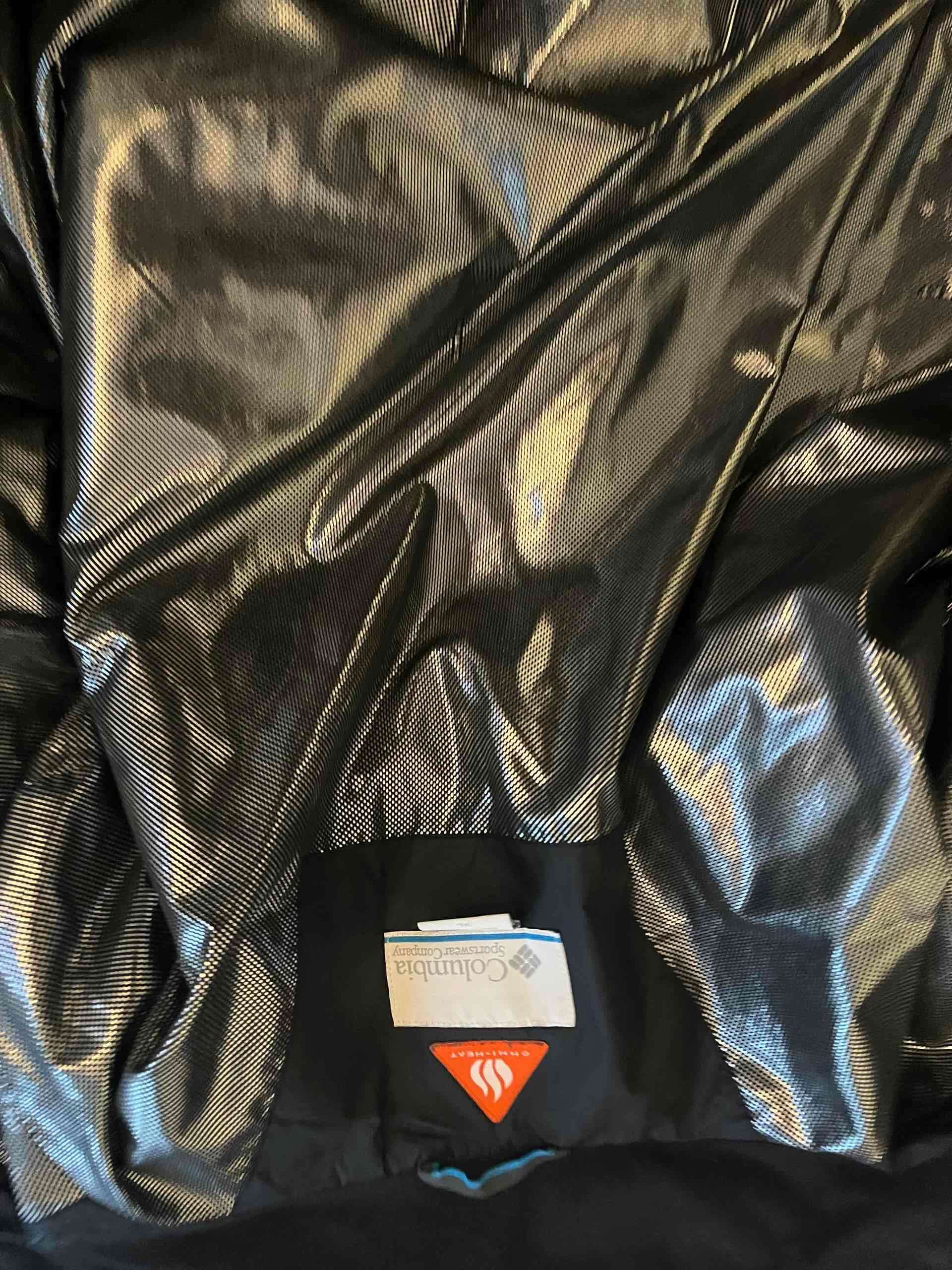 Chaqueta outdoor Columbia negra - miniatura 3