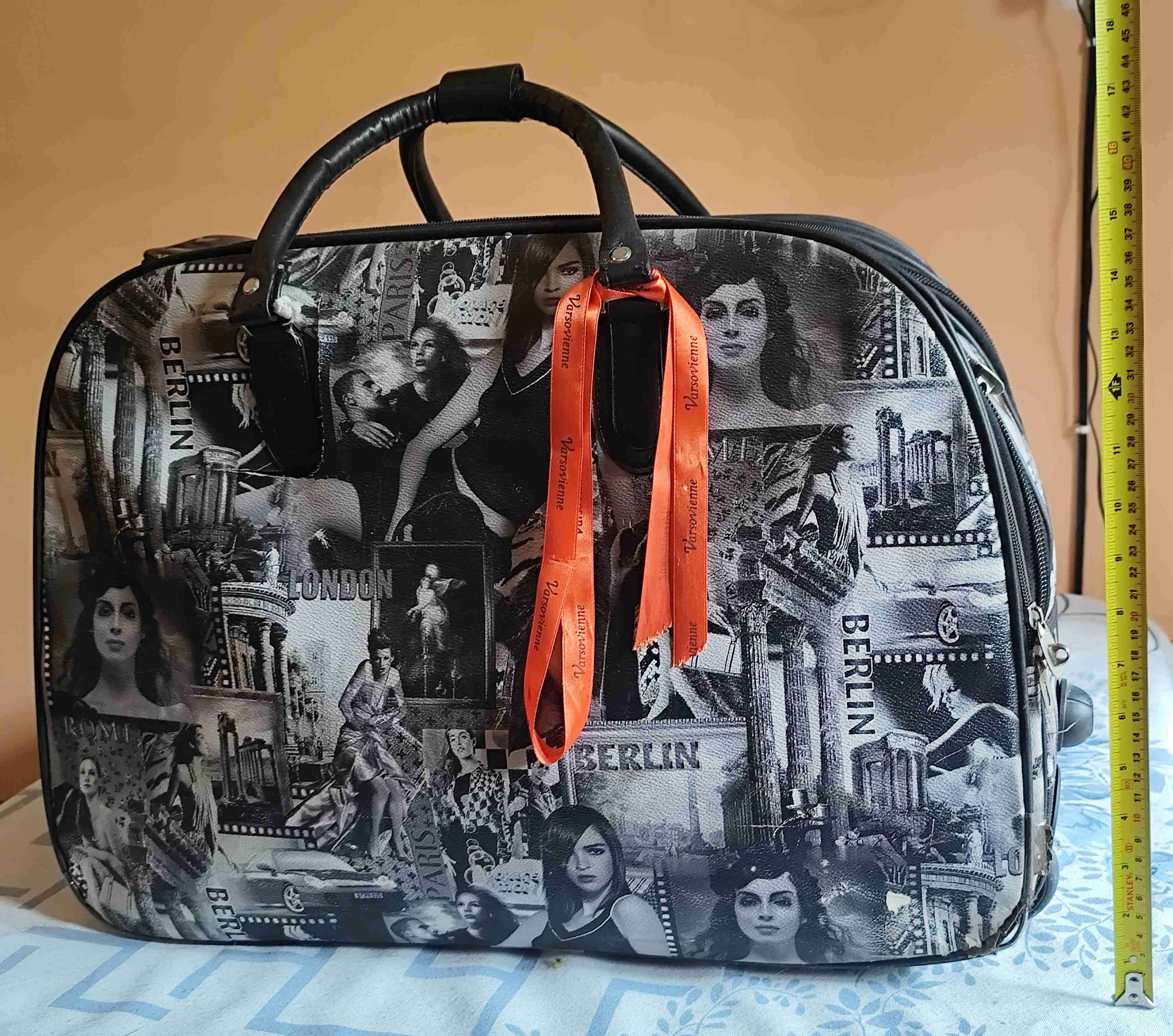 Maleta de viaje estampada con ruedas - 2