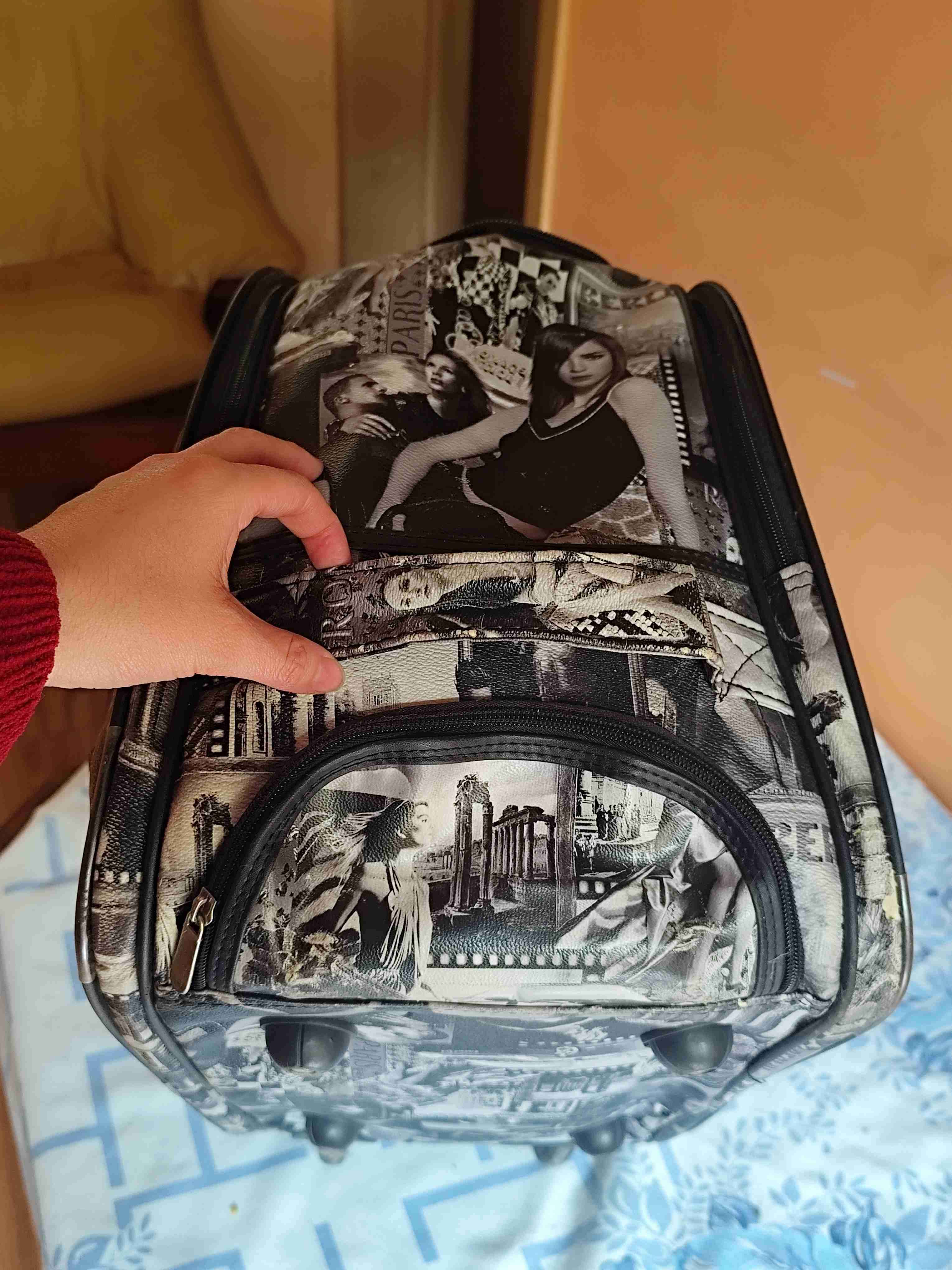 Maleta de viaje estampada con ruedas - 4