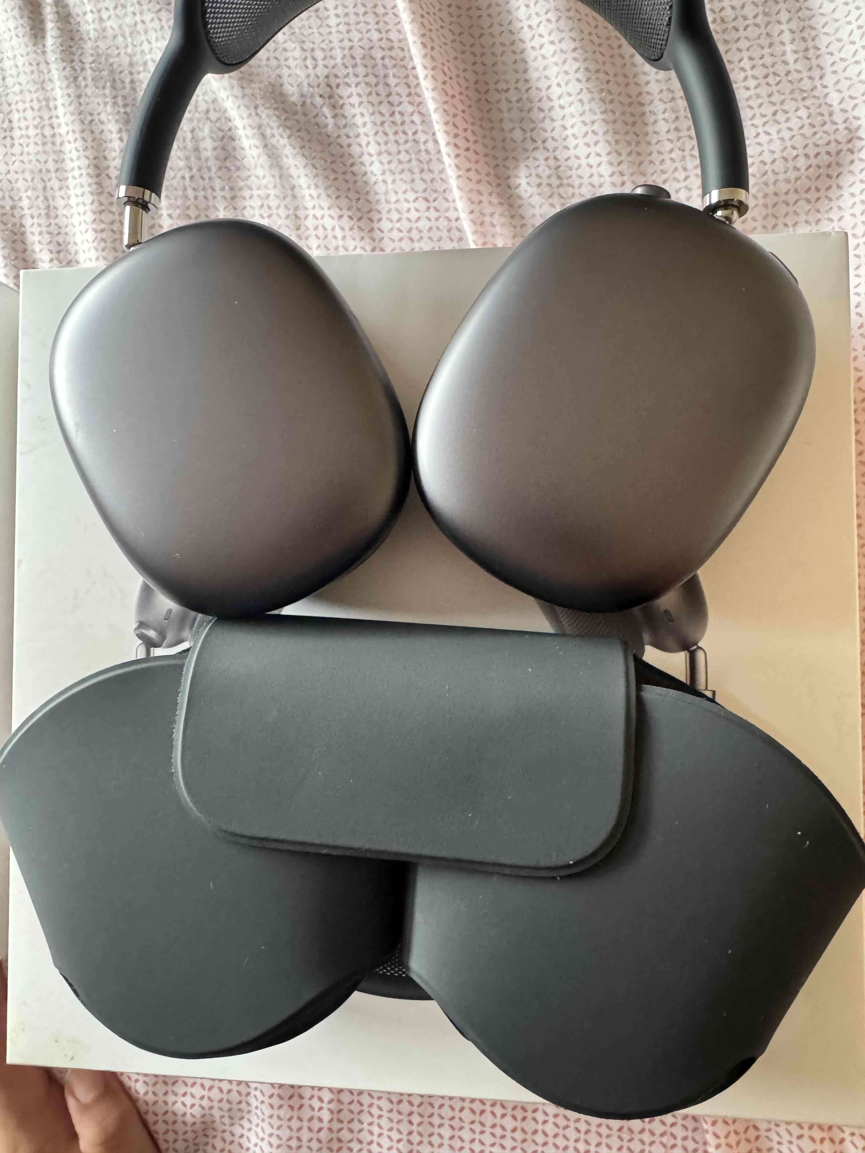 Audífonos AirPods Max negros 1ra generación - 3