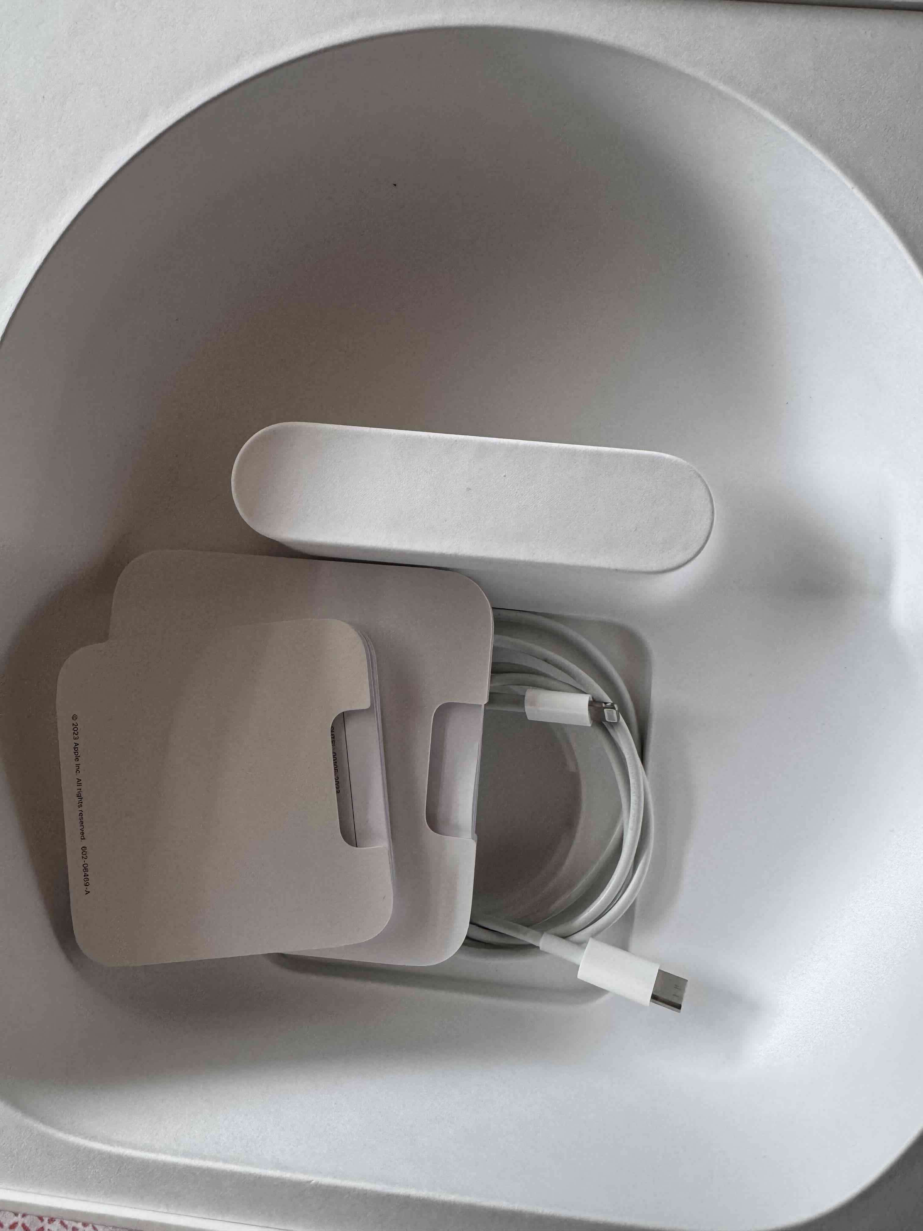 Audífonos AirPods Max negros 1ra generación - 4