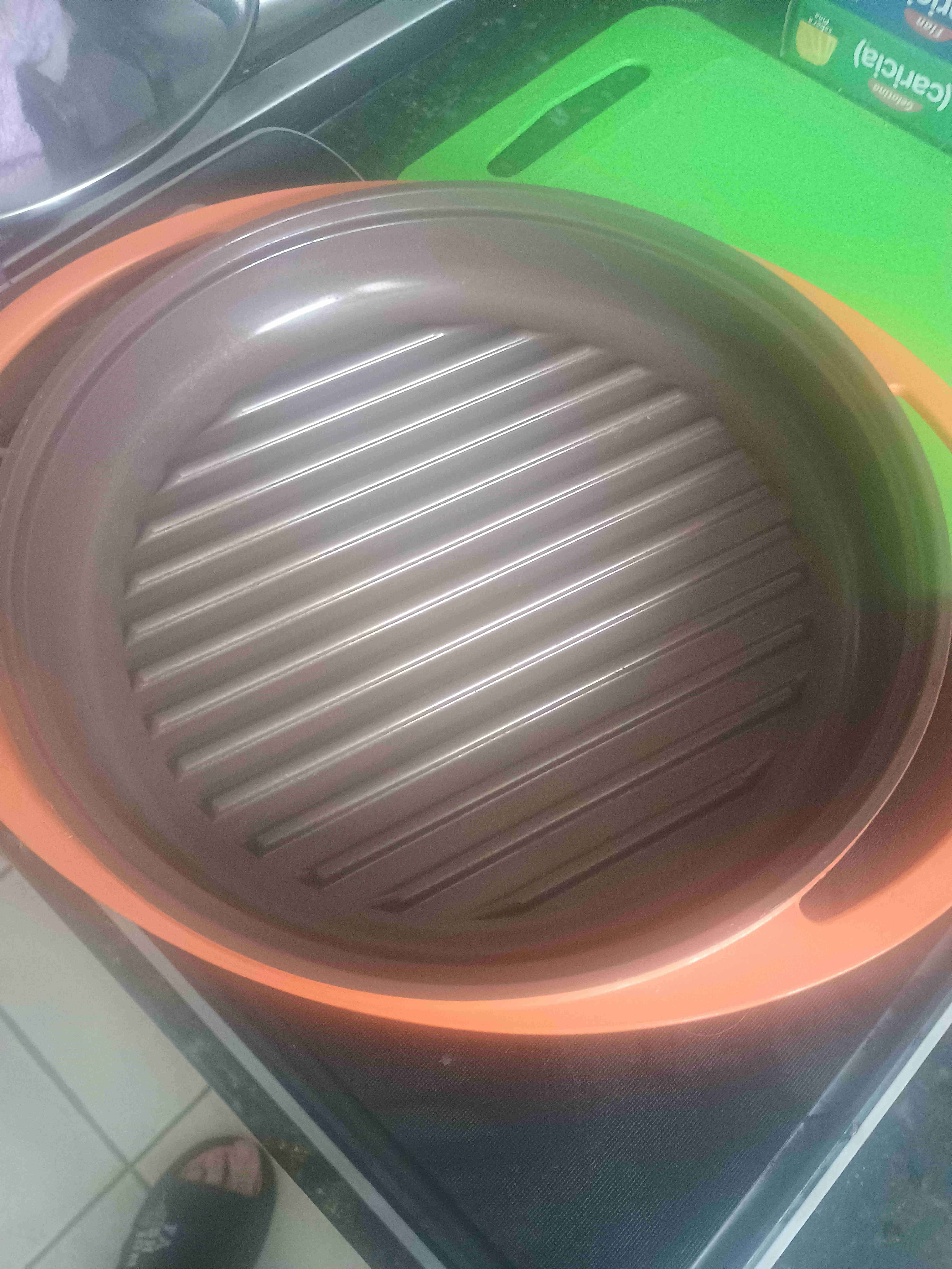 Parrilla asadora con tapa de vidrio - miniatura 3