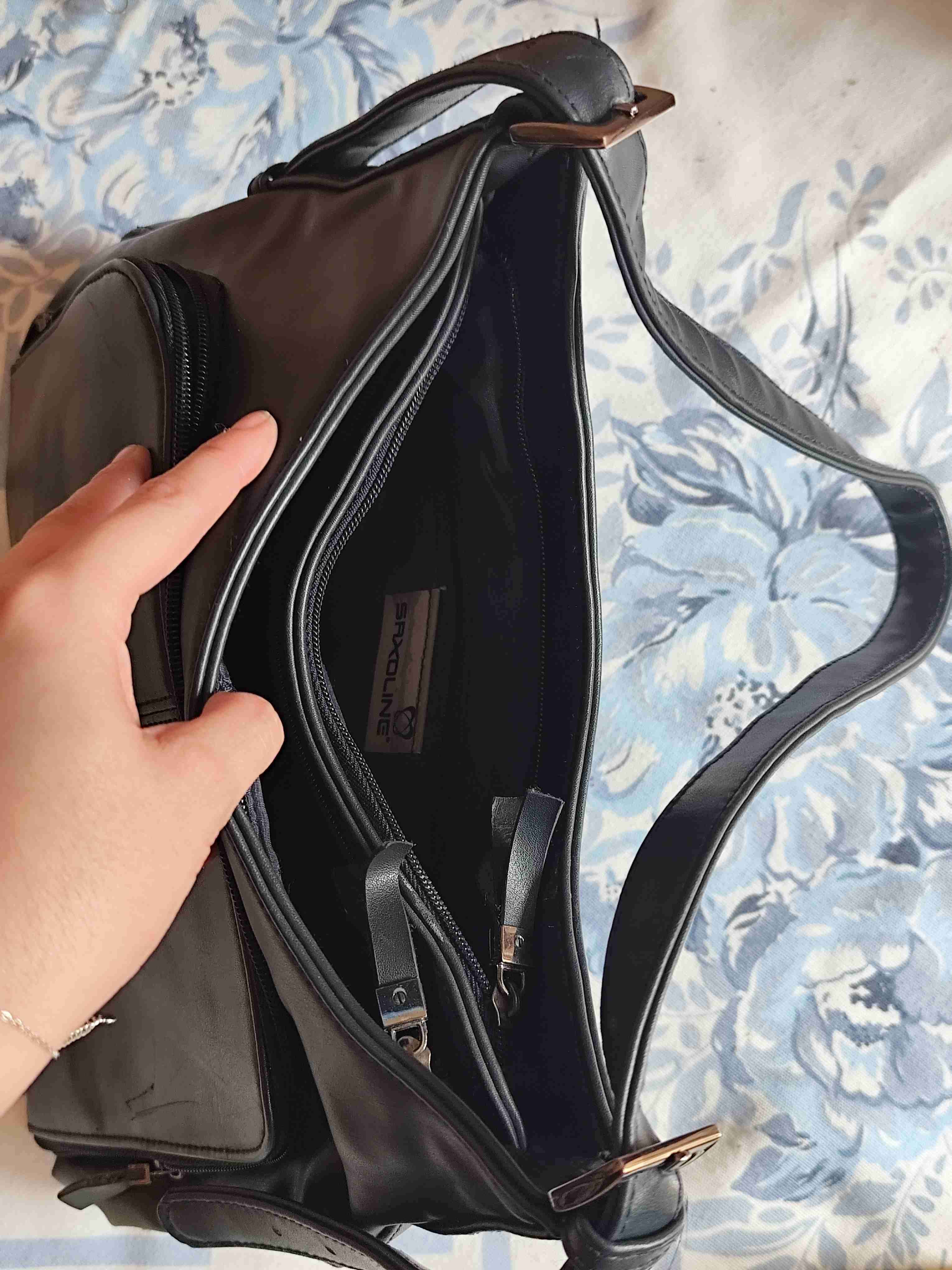 Bolso de mano azul marino de cuero elegante - 3