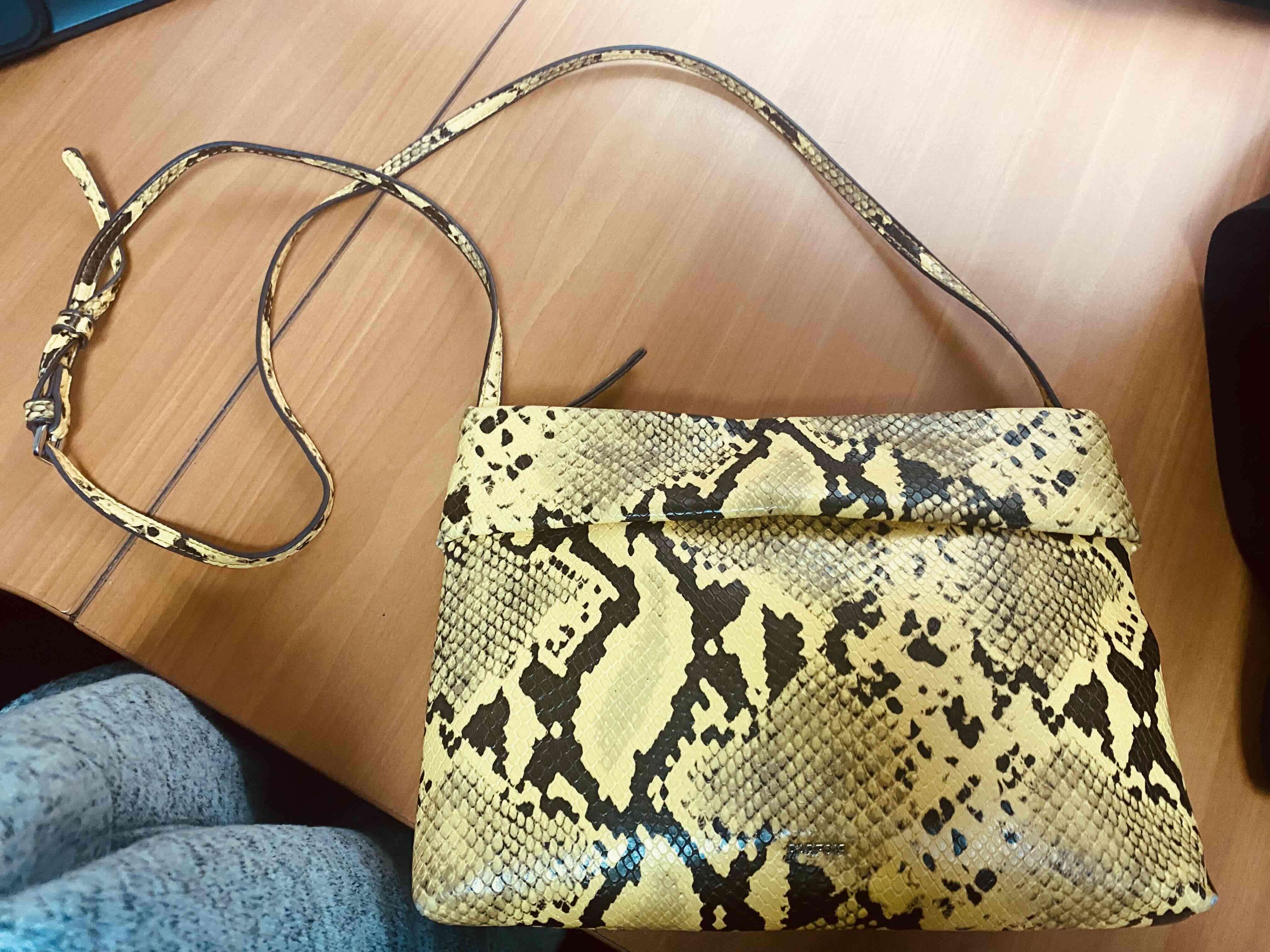 Cartera crossbody PARFOIS estampado animal print - 1