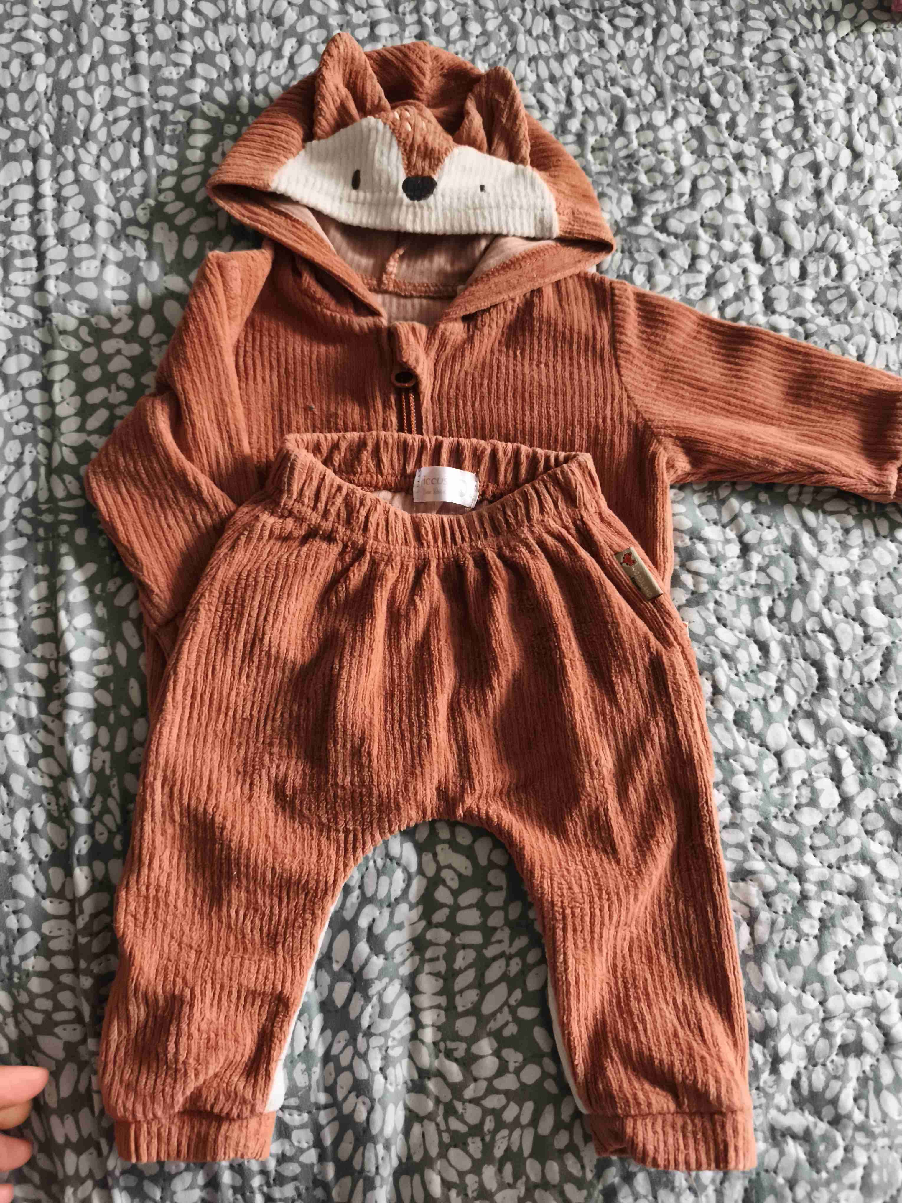 Conjunto bebé ficus 1 mes - miniatura 2