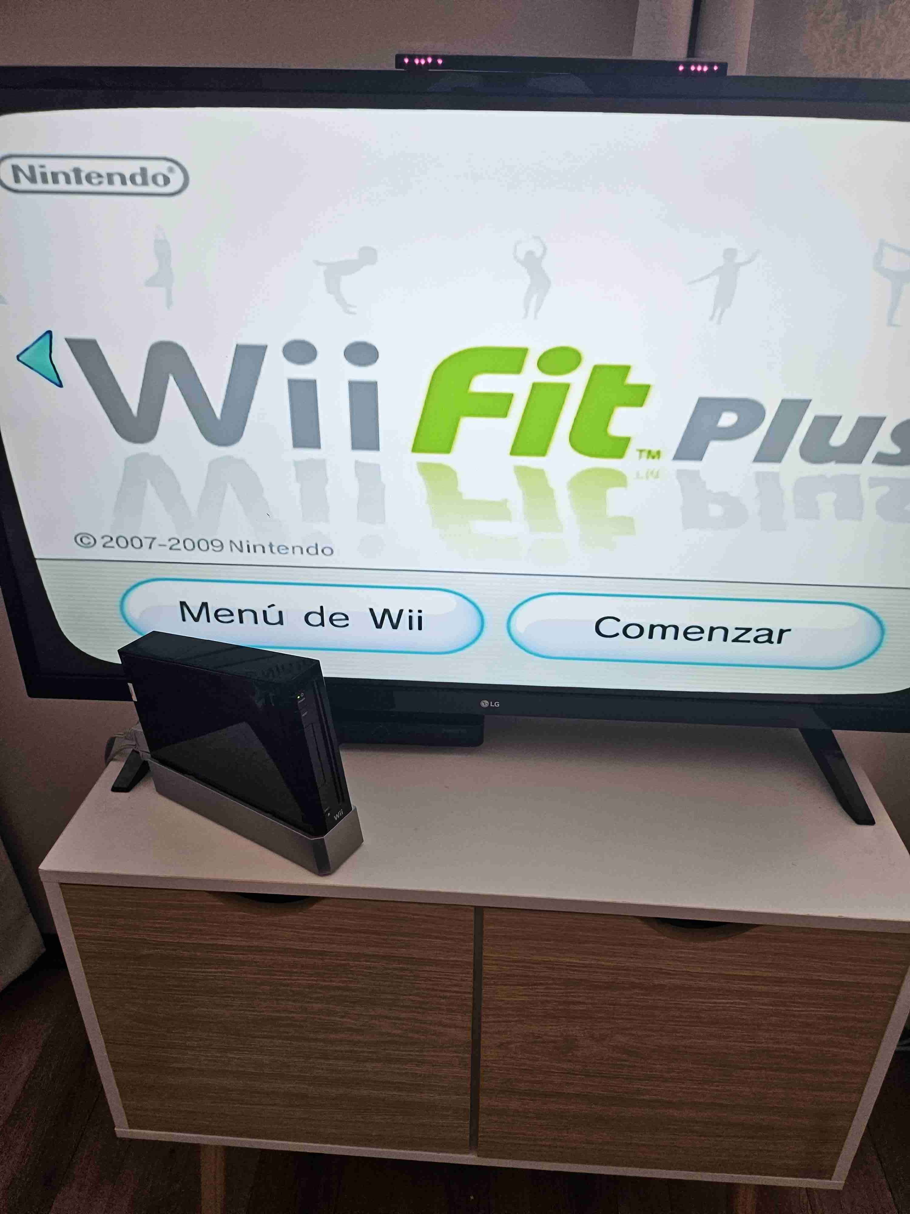 Consola Nintendo Wii liberado - miniatura 4