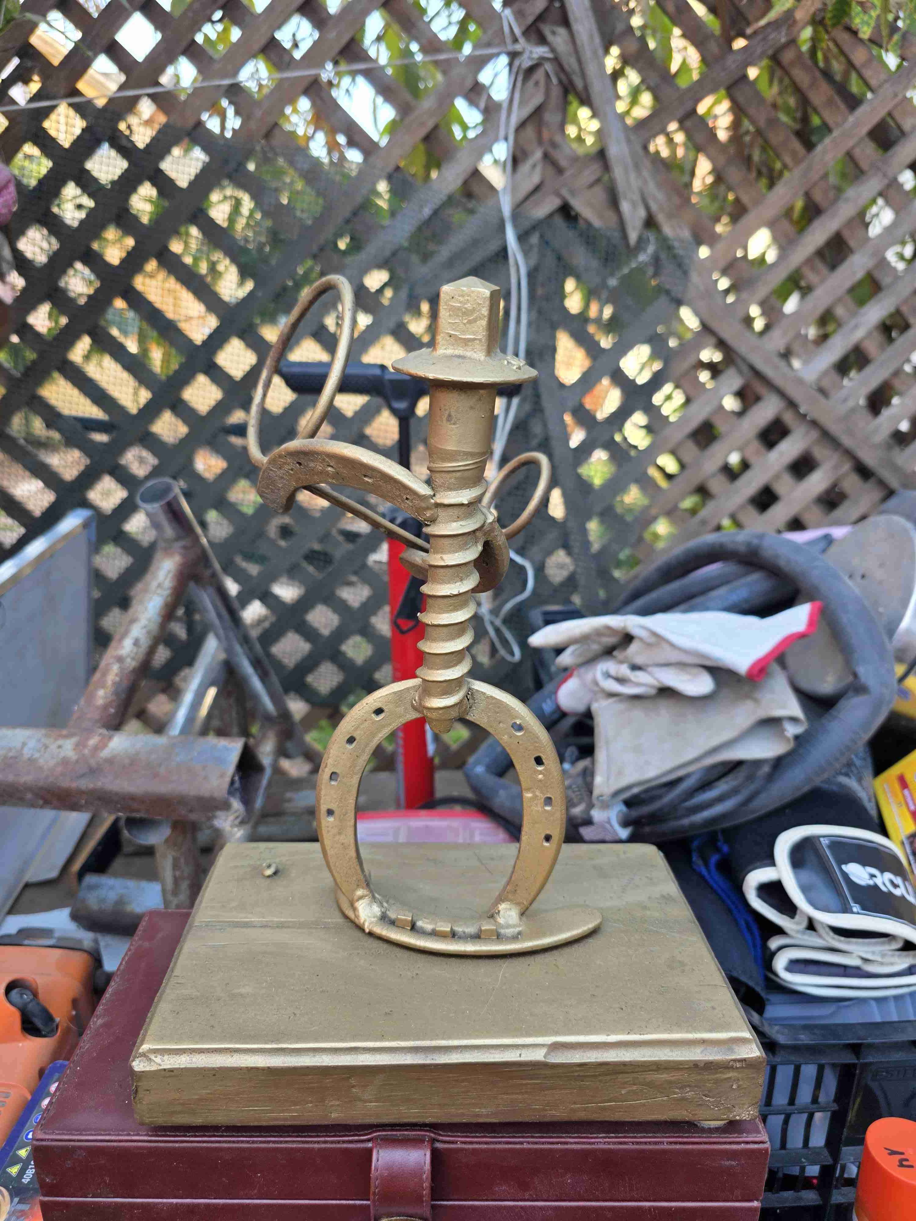 Escultura de metal decorativa - miniatura 4