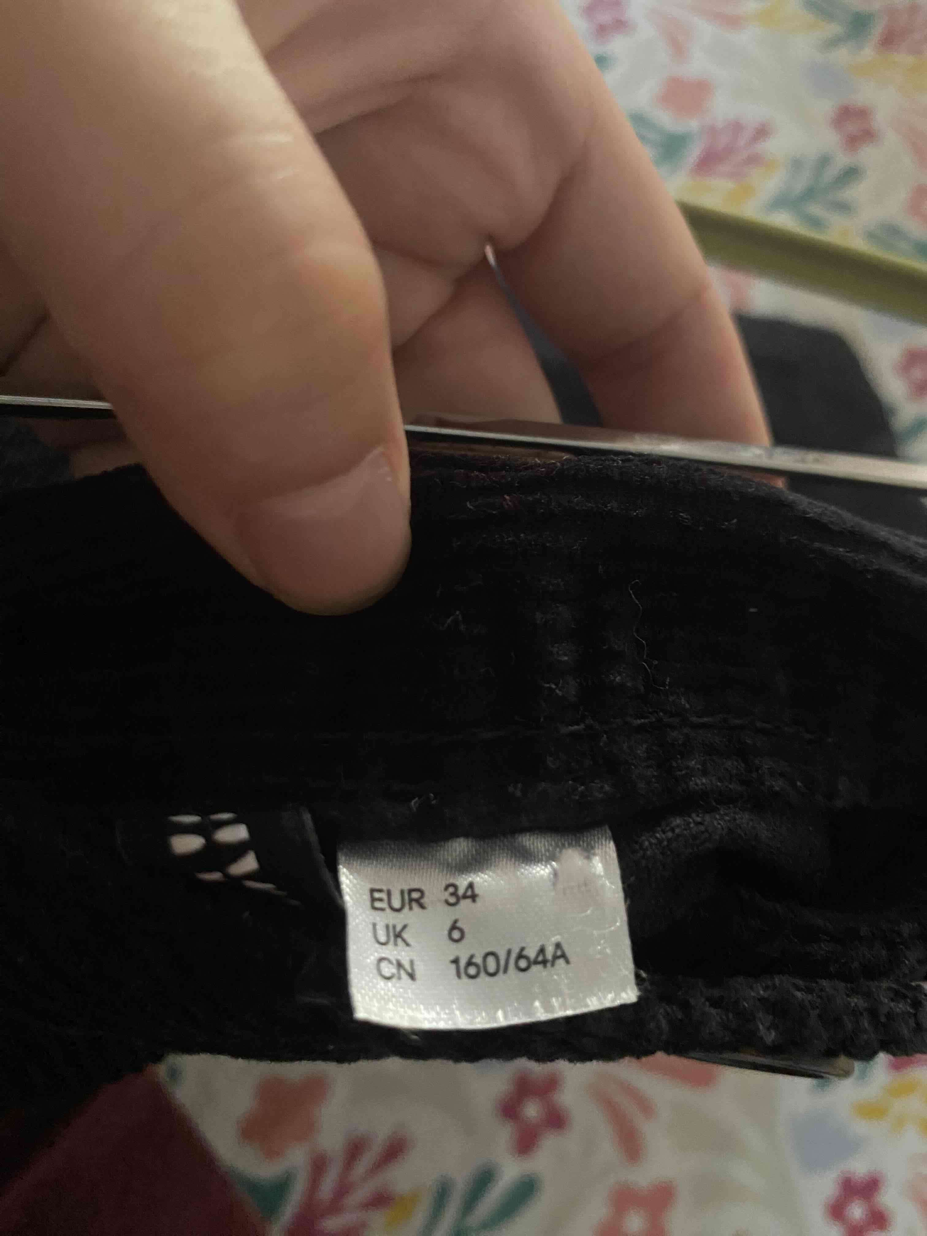 Falda pana negra con botones - miniatura 2