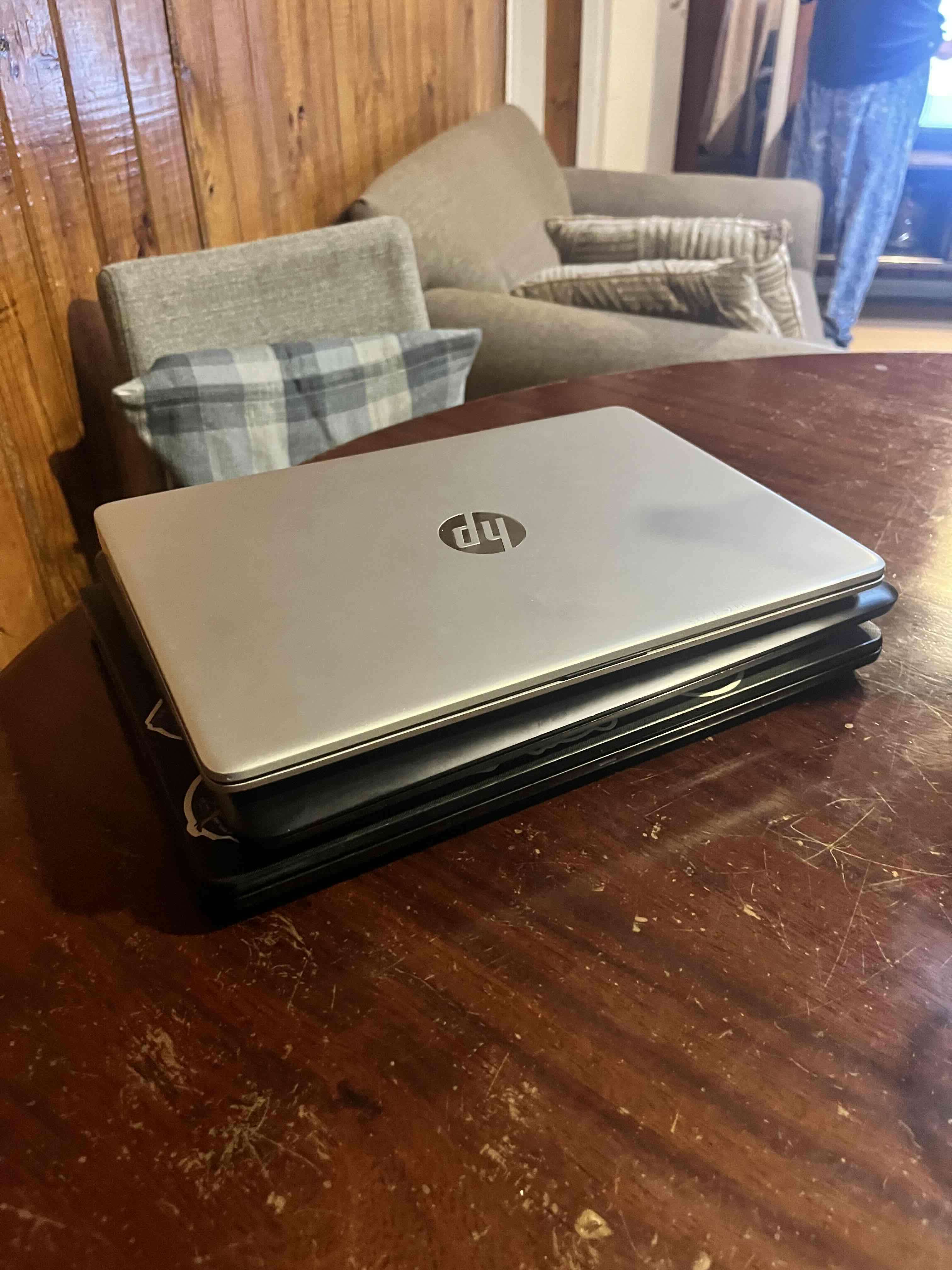 Portátil HP en buen estado - miniatura 3