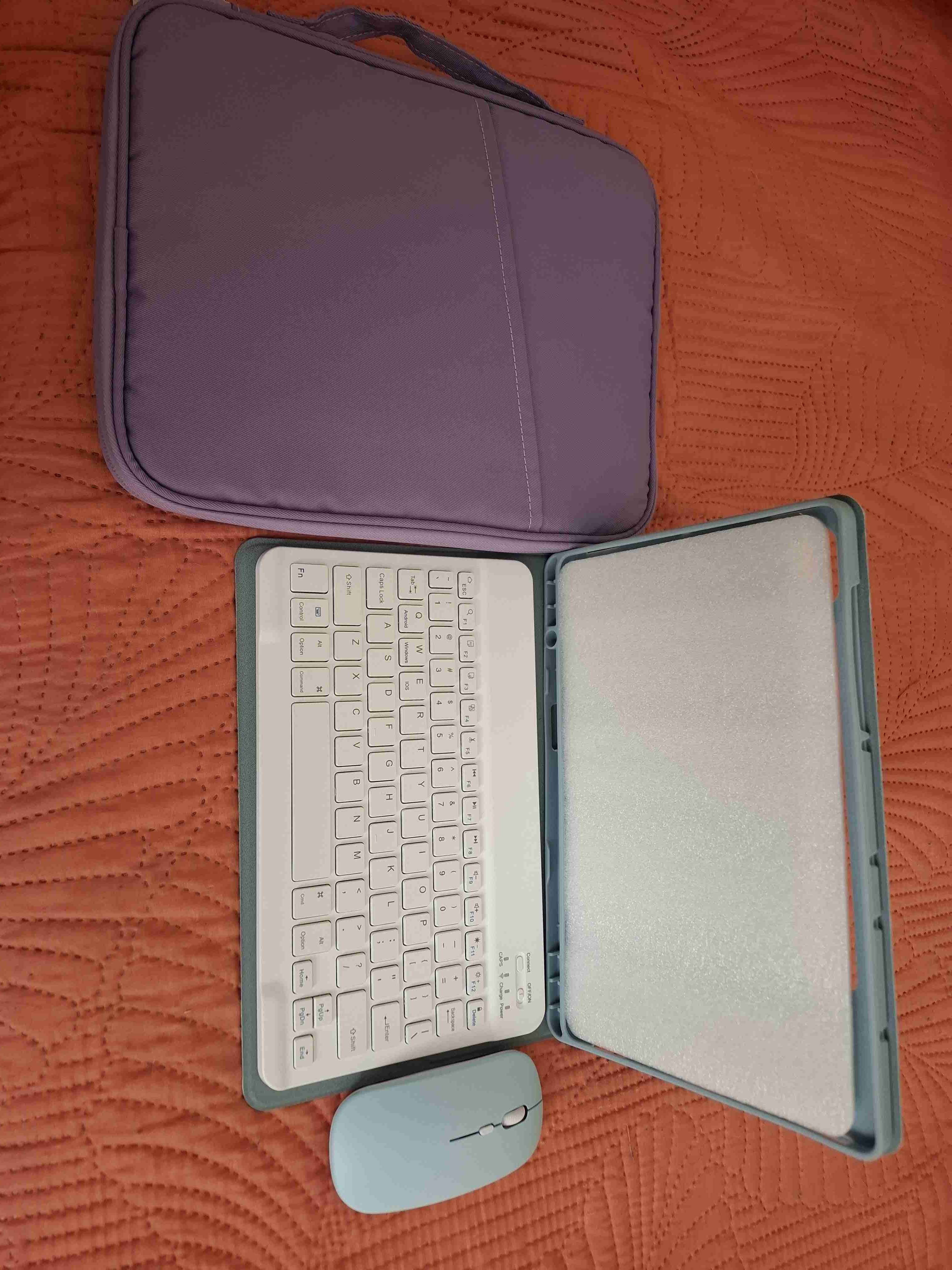 Teclado y estuche lilas para tablet - miniatura 1