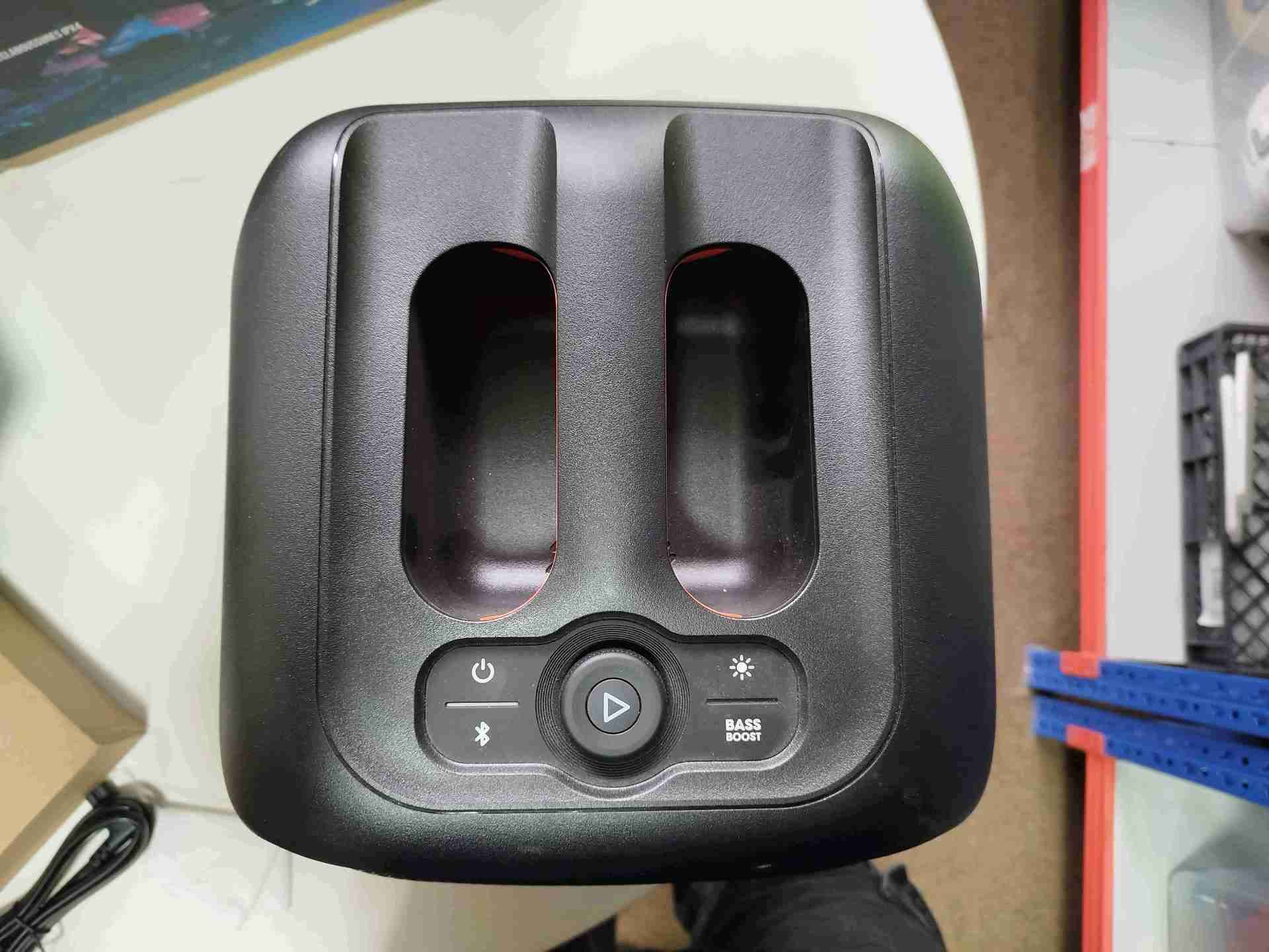 2 Parlante JBL Partybox Encore Essential - miniatura 4