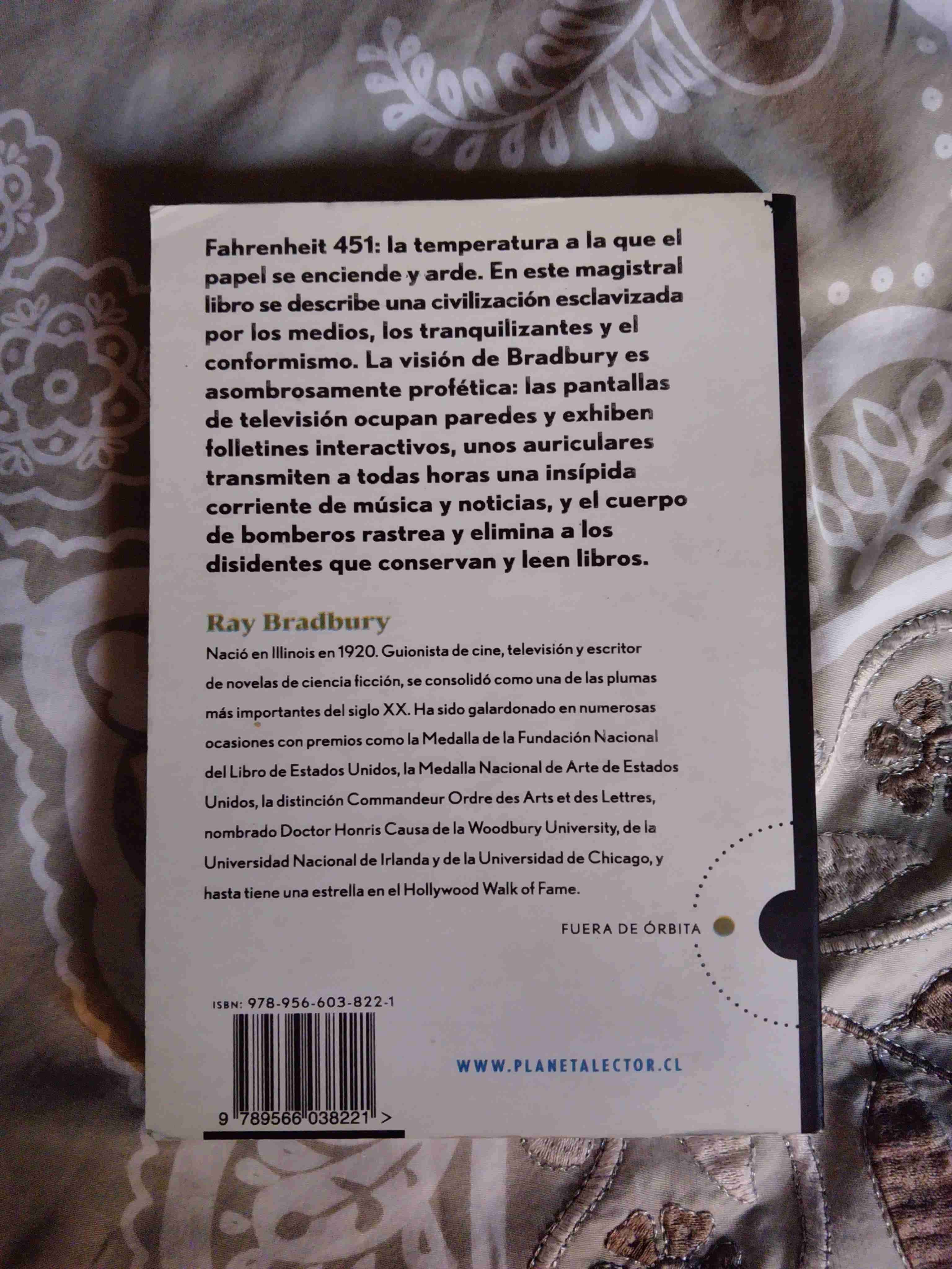 Libro Fahrenheit 451 Ray Bradbury - miniatura 3