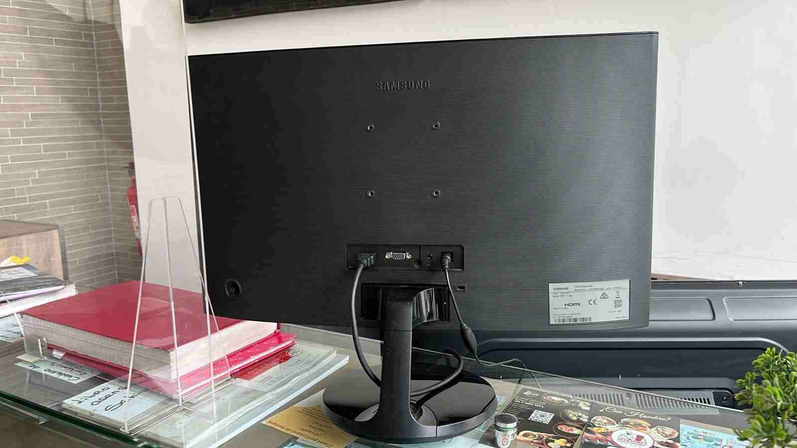 Monitor Samsung de seguridad - miniatura 2