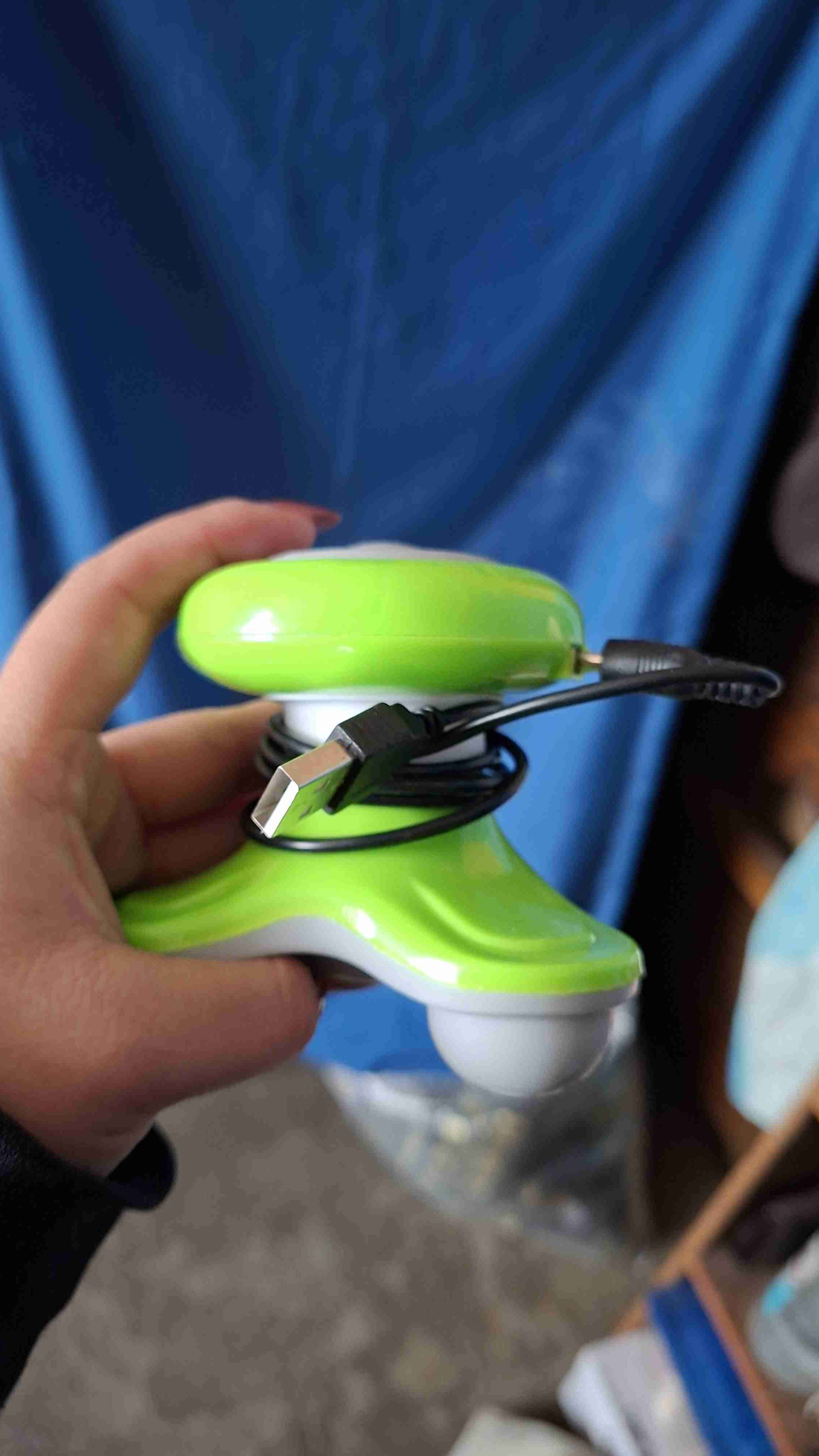 Masajeador eléctrico verde - miniatura 1