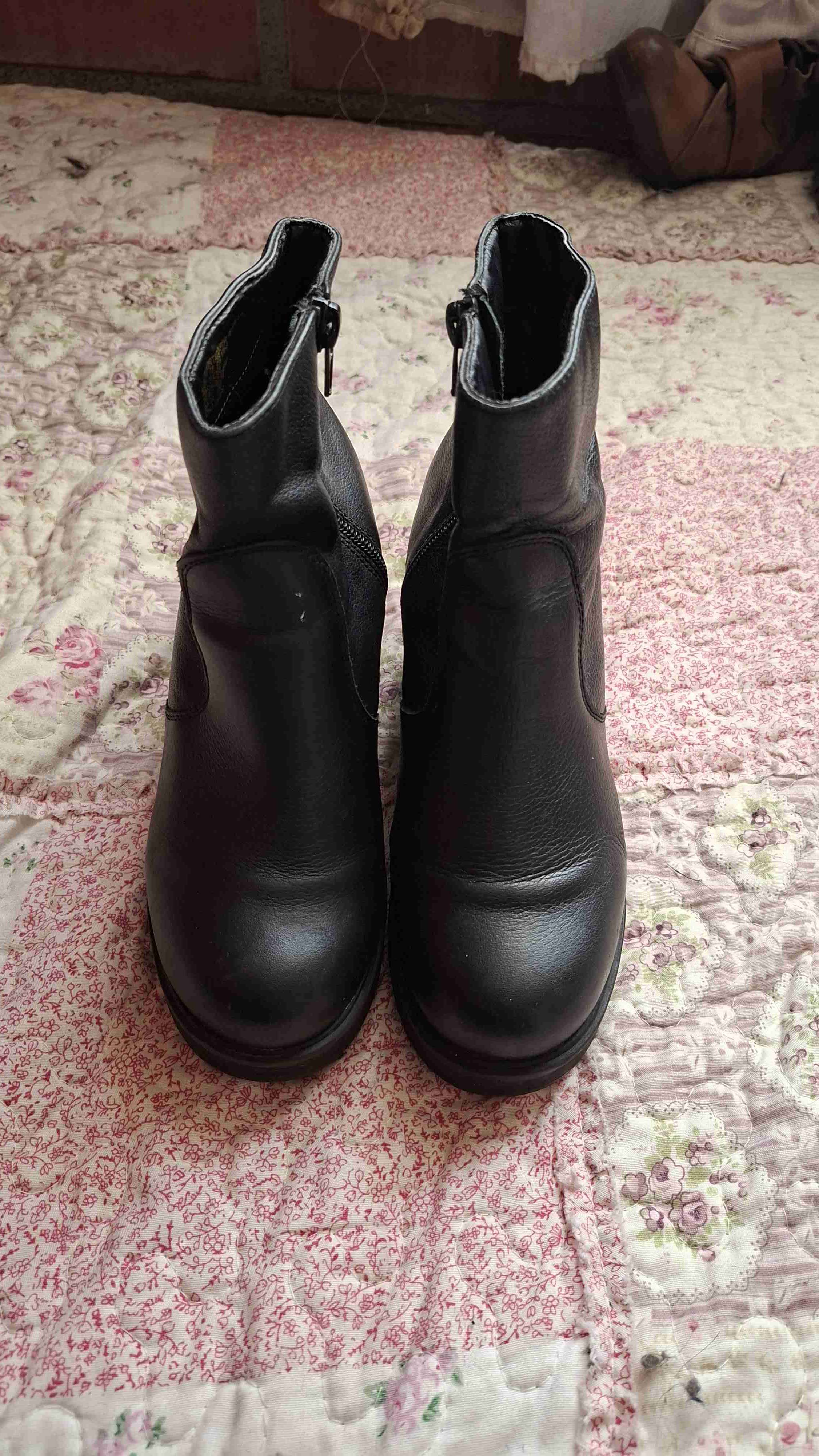 Botines negros con taco alto - miniatura 3