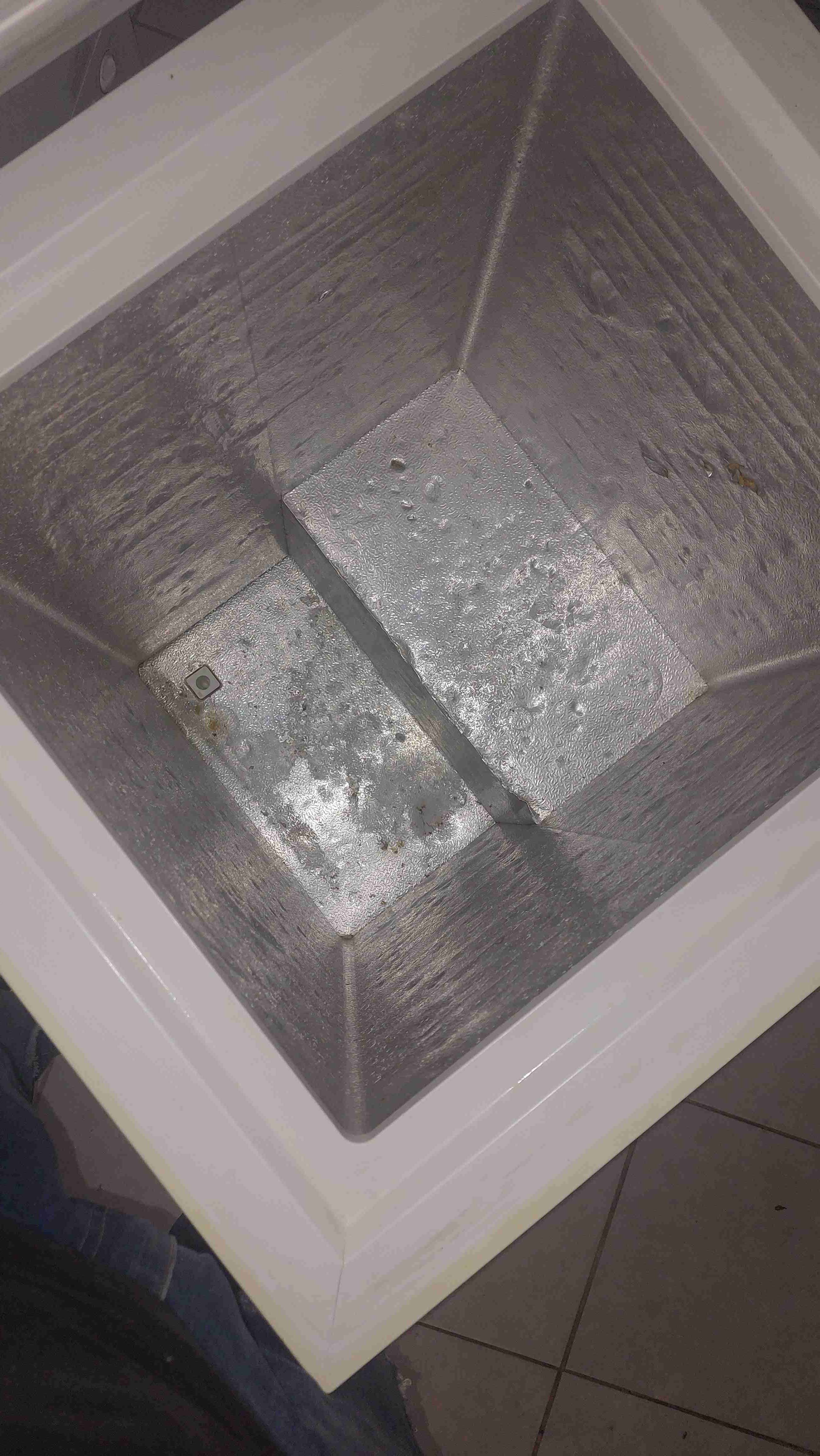 Congelador Mademsa 97 litros - miniatura 2