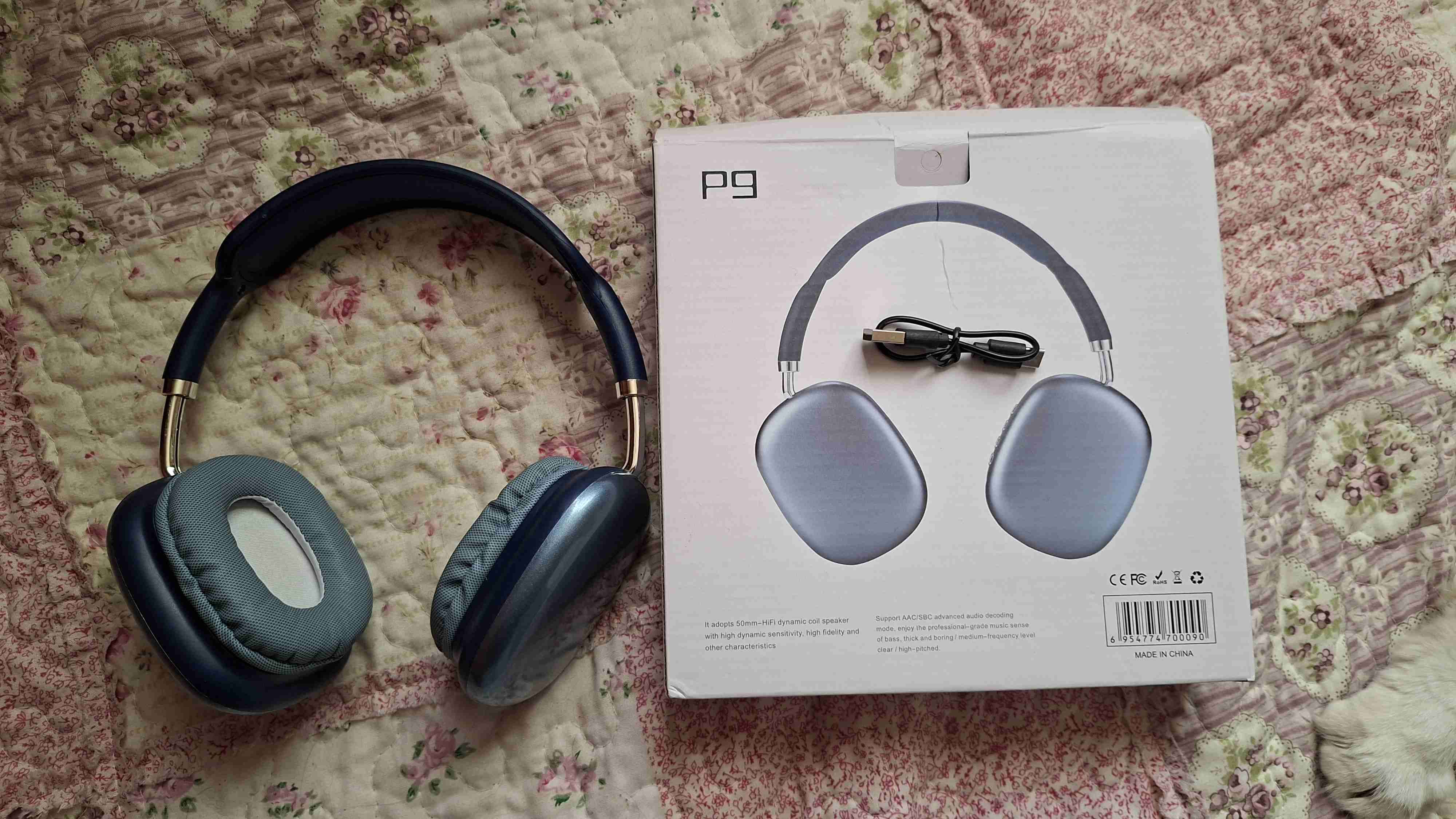 Audífonos P9 con caja