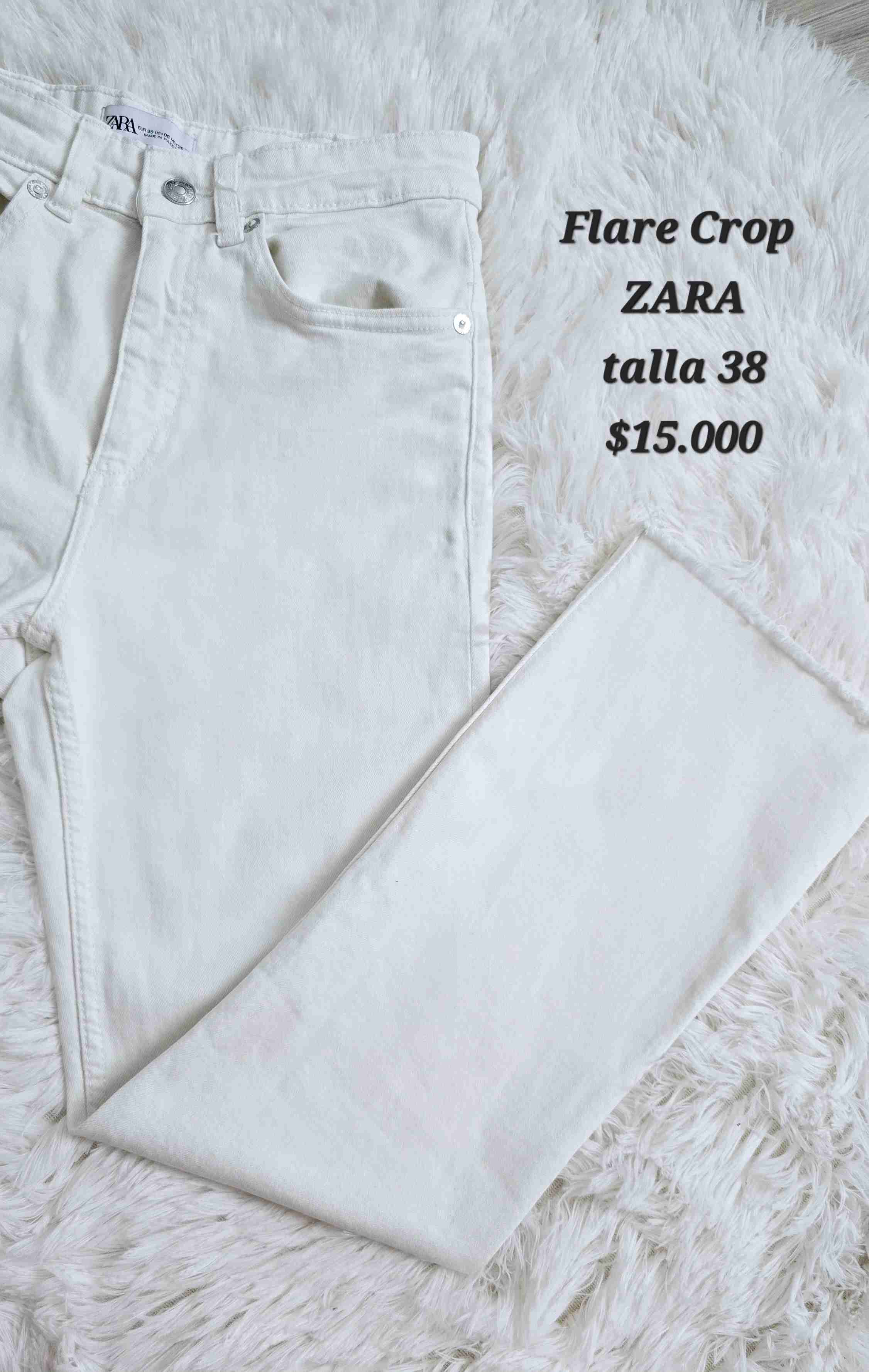 Pantalón Flare Crop Blanco Zara
