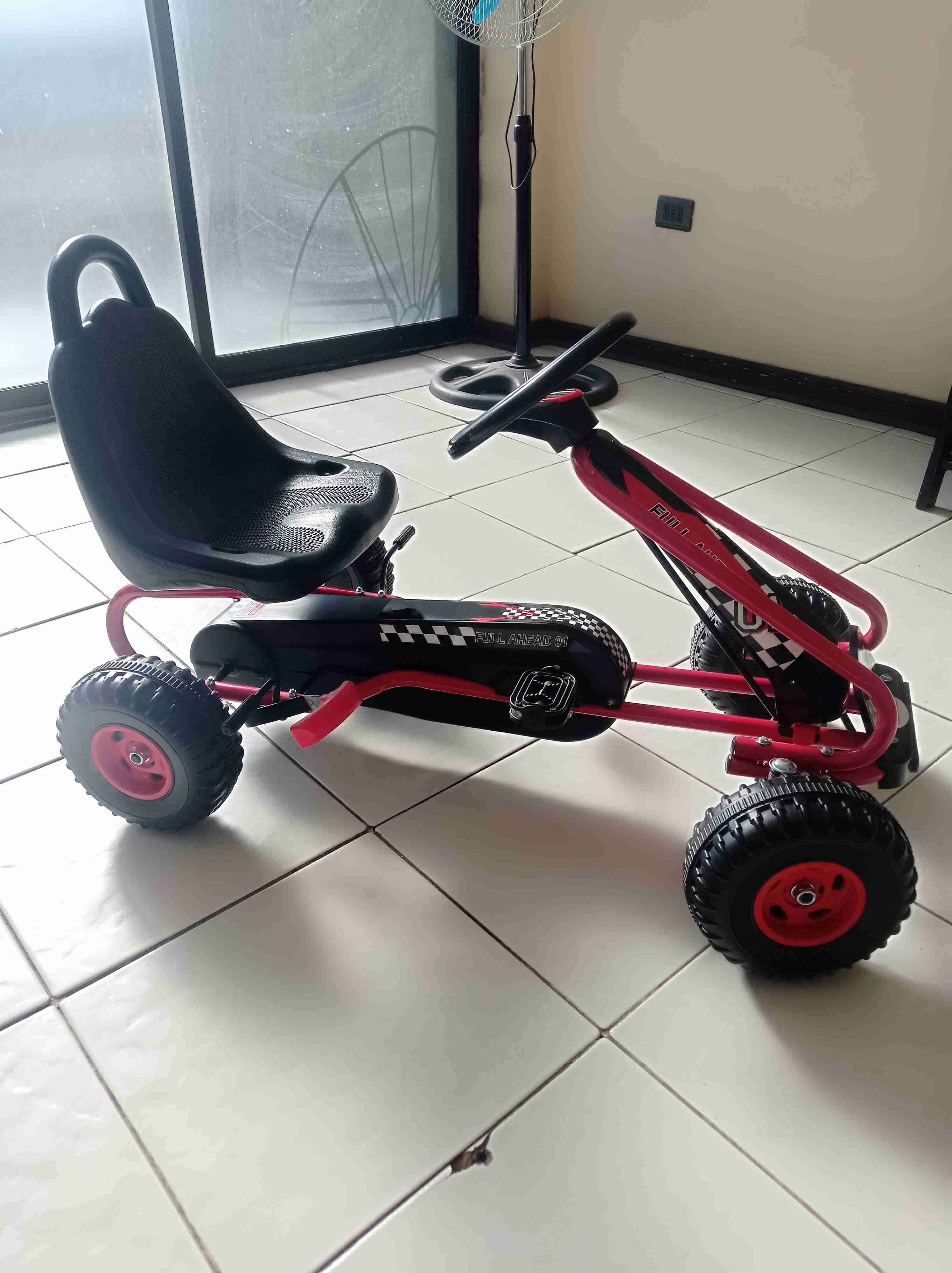 Kart a pedales rojo infantil - miniatura 5