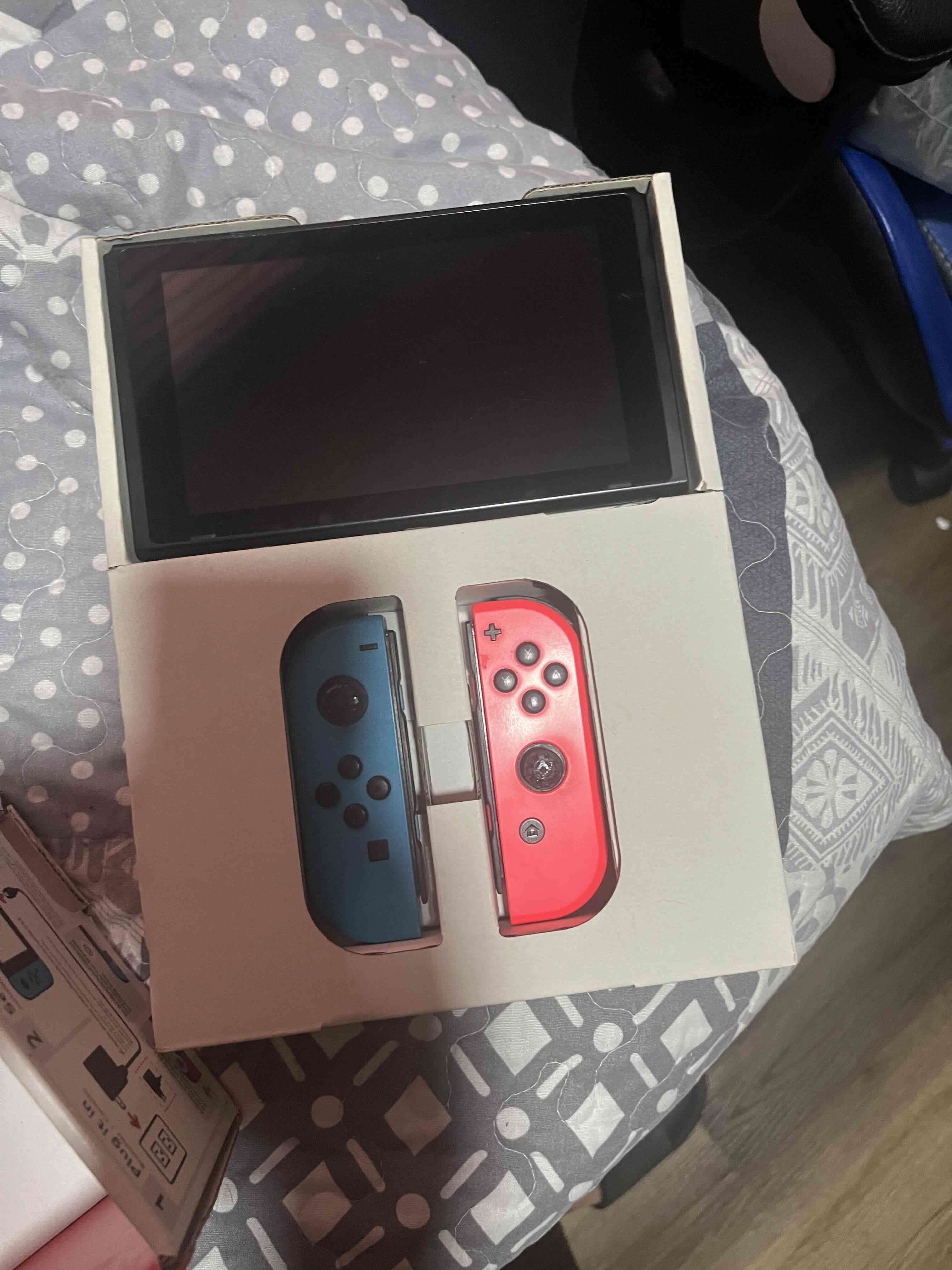 Nintendo Switch con Joy-Con - miniatura 5