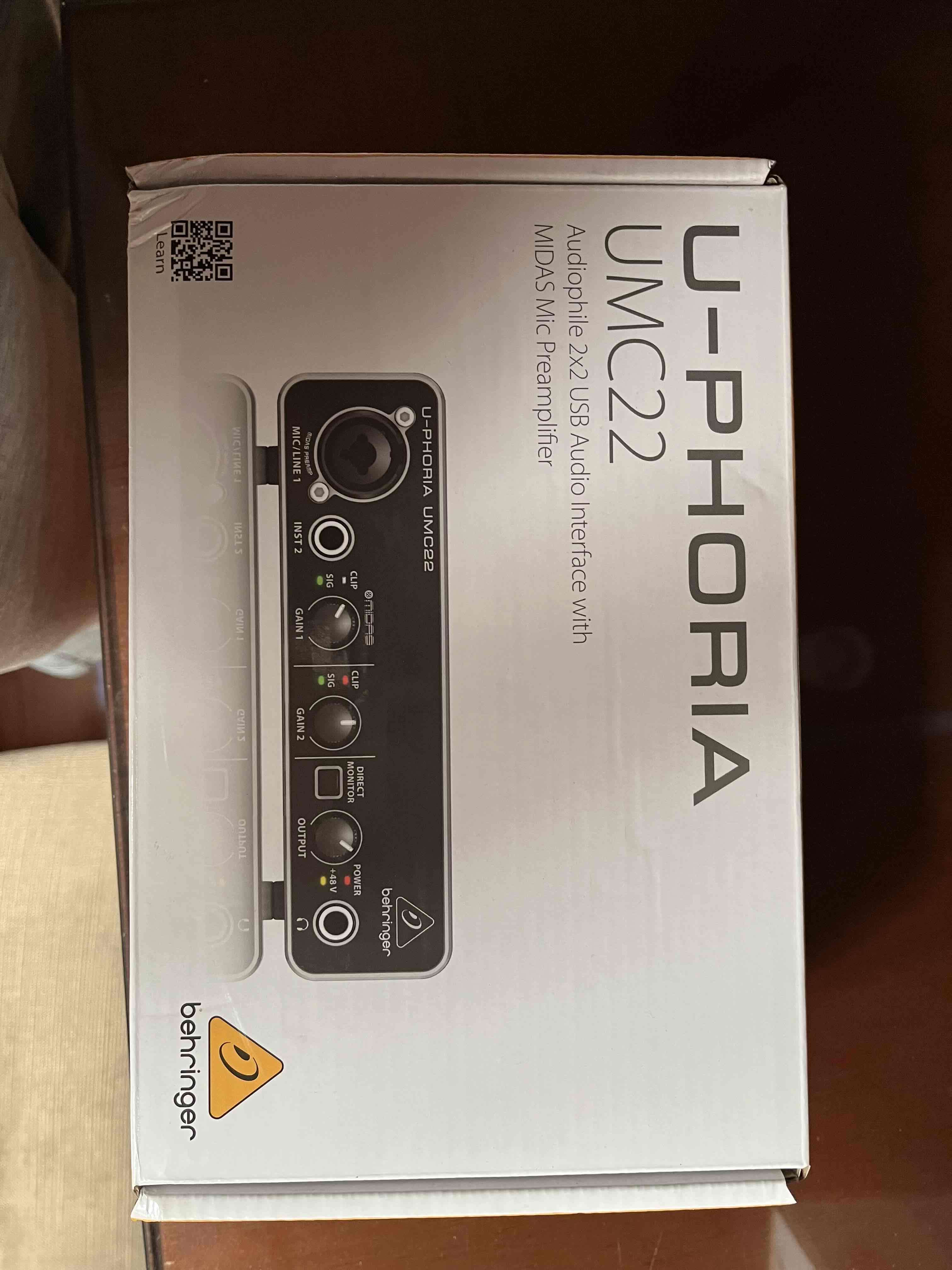 Interfaz de audio Behringer u-phoria UMC22 - miniatura 3