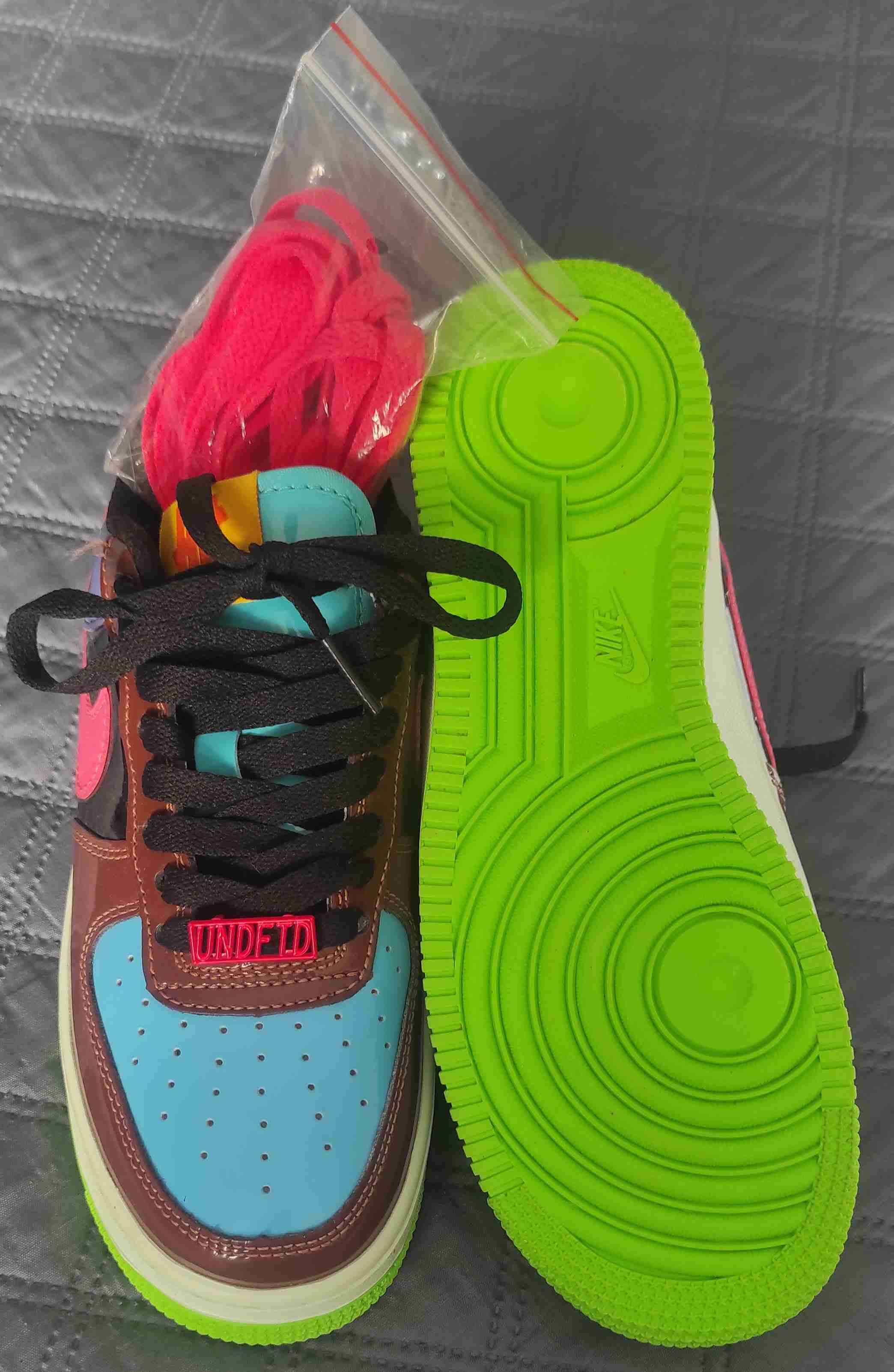 Zapatillas Nike  multicolor con diseño moderno - miniatura 3