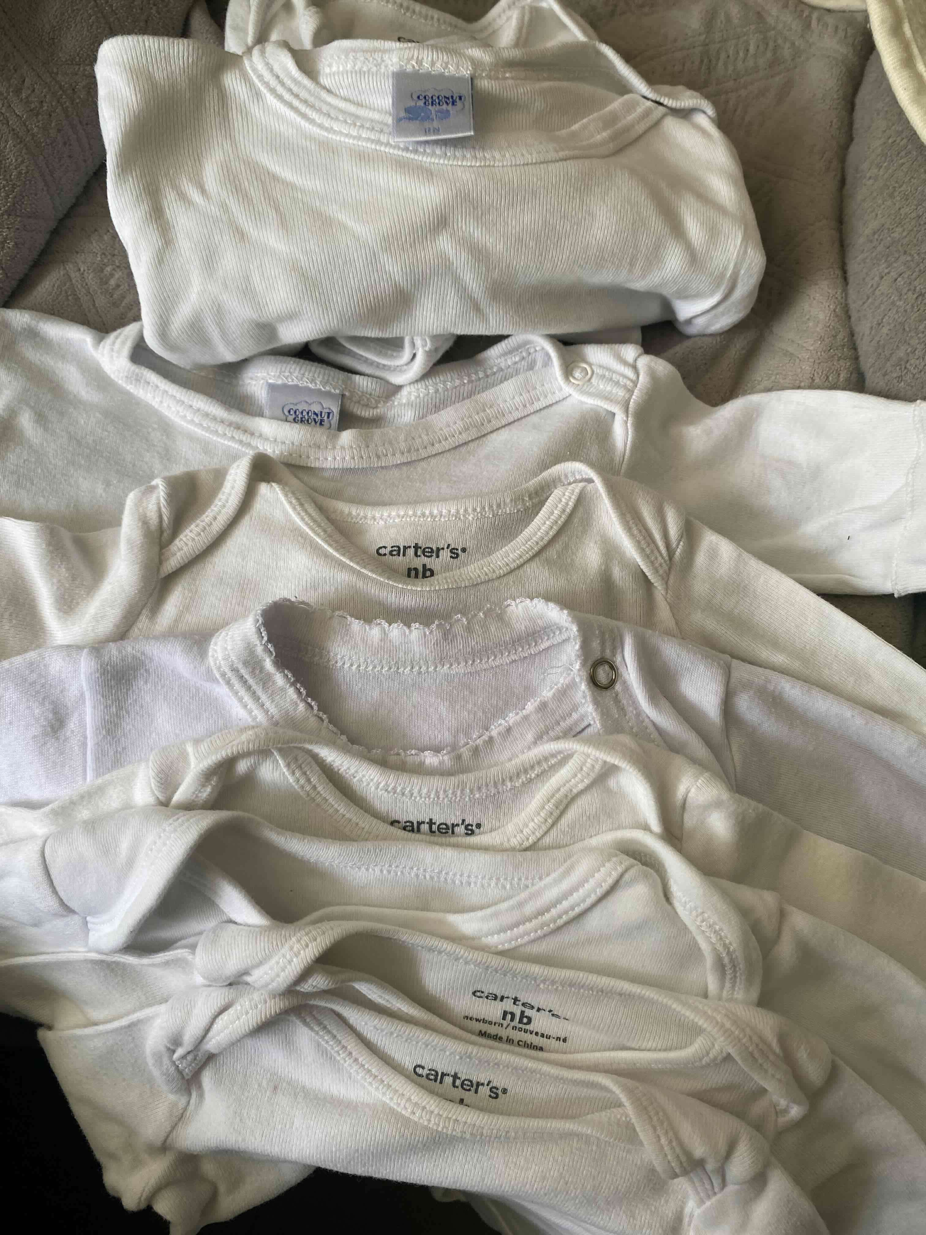 Pack de bodies blancos para bebé - miniatura 1